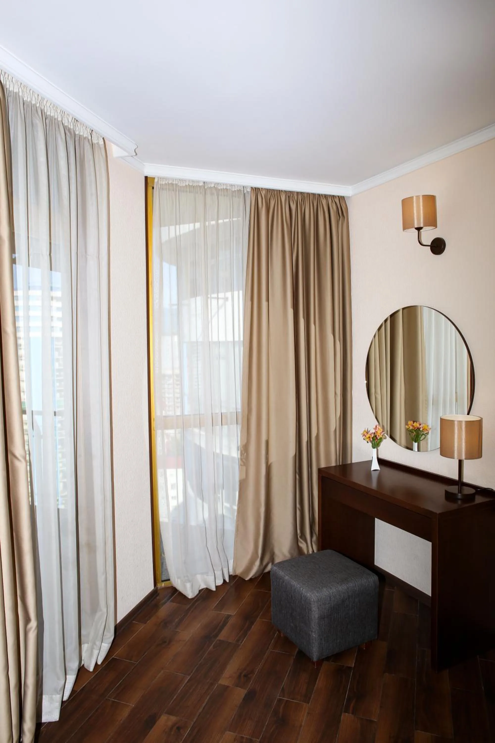 Seating area in Hotel Corner Inn