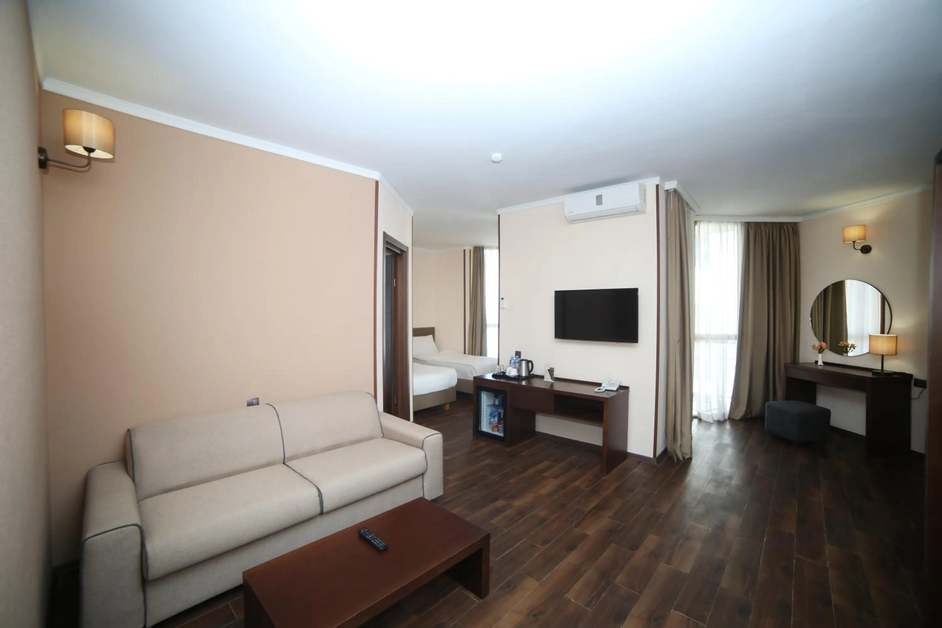 TV and multimedia in Hotel Corner Inn