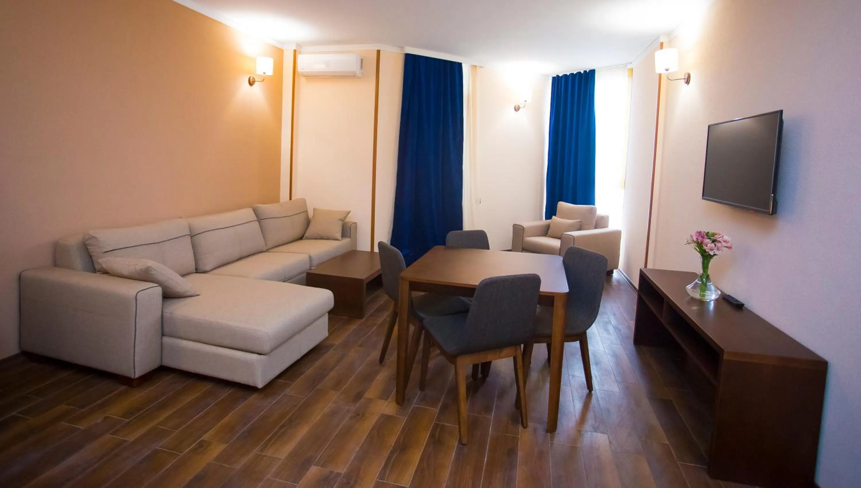 Bed in Hotel Corner Inn