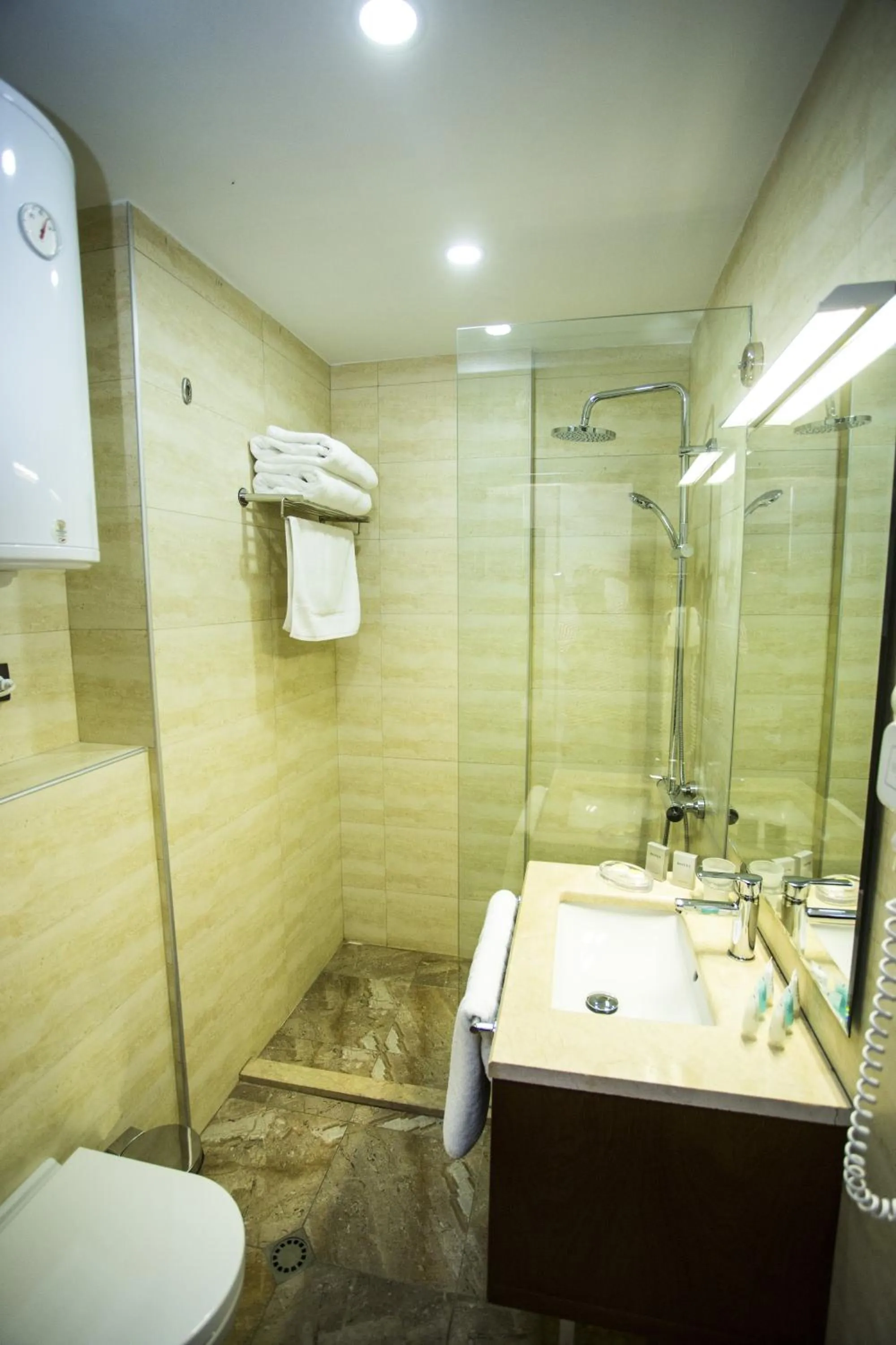 Bathroom in Hotel Corner Inn