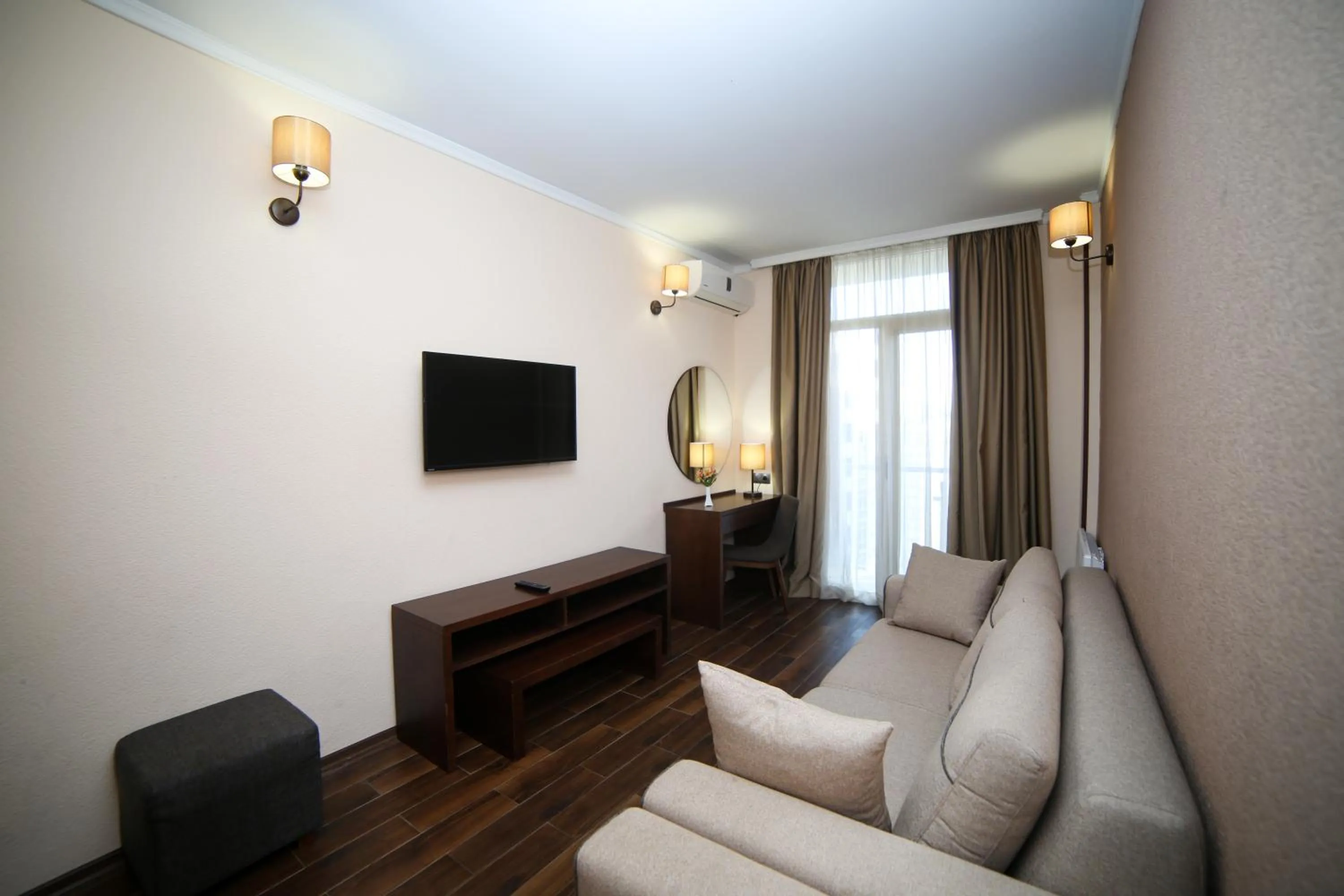 TV and multimedia in Hotel Corner Inn