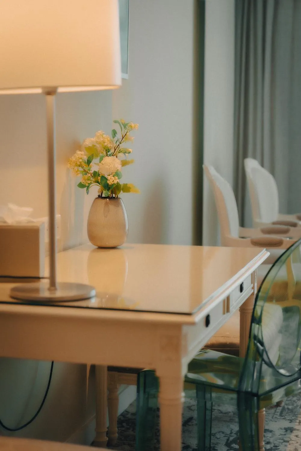 Bedroom in Best Western Plus Le Roi Arthur Hôtel & Spa