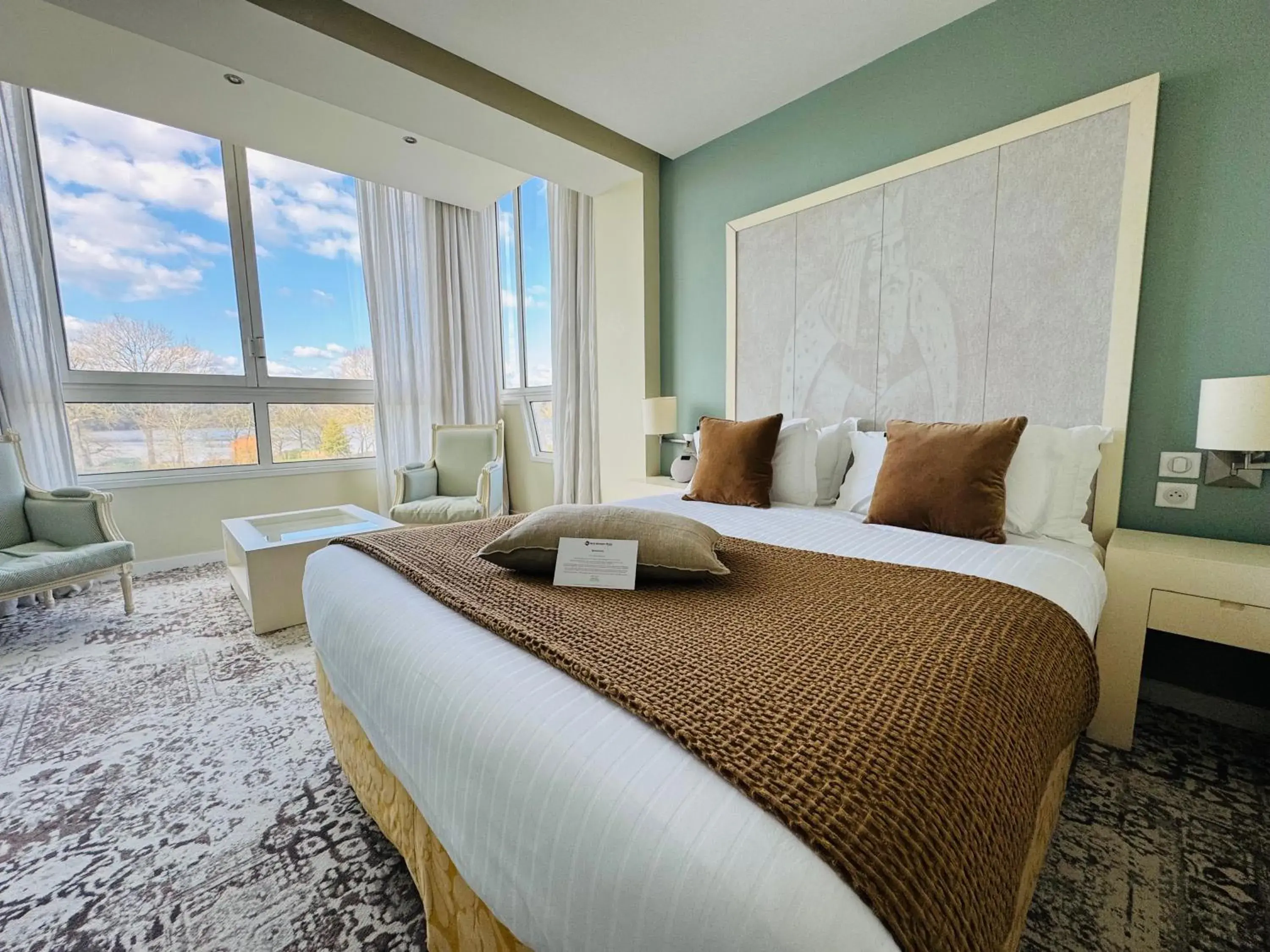 Prestige King Room in Best Western Plus Le Roi Arthur Hôtel & Spa Prestige King Room in Best Western Plus Le Roi Arthur Hôtel & Spa