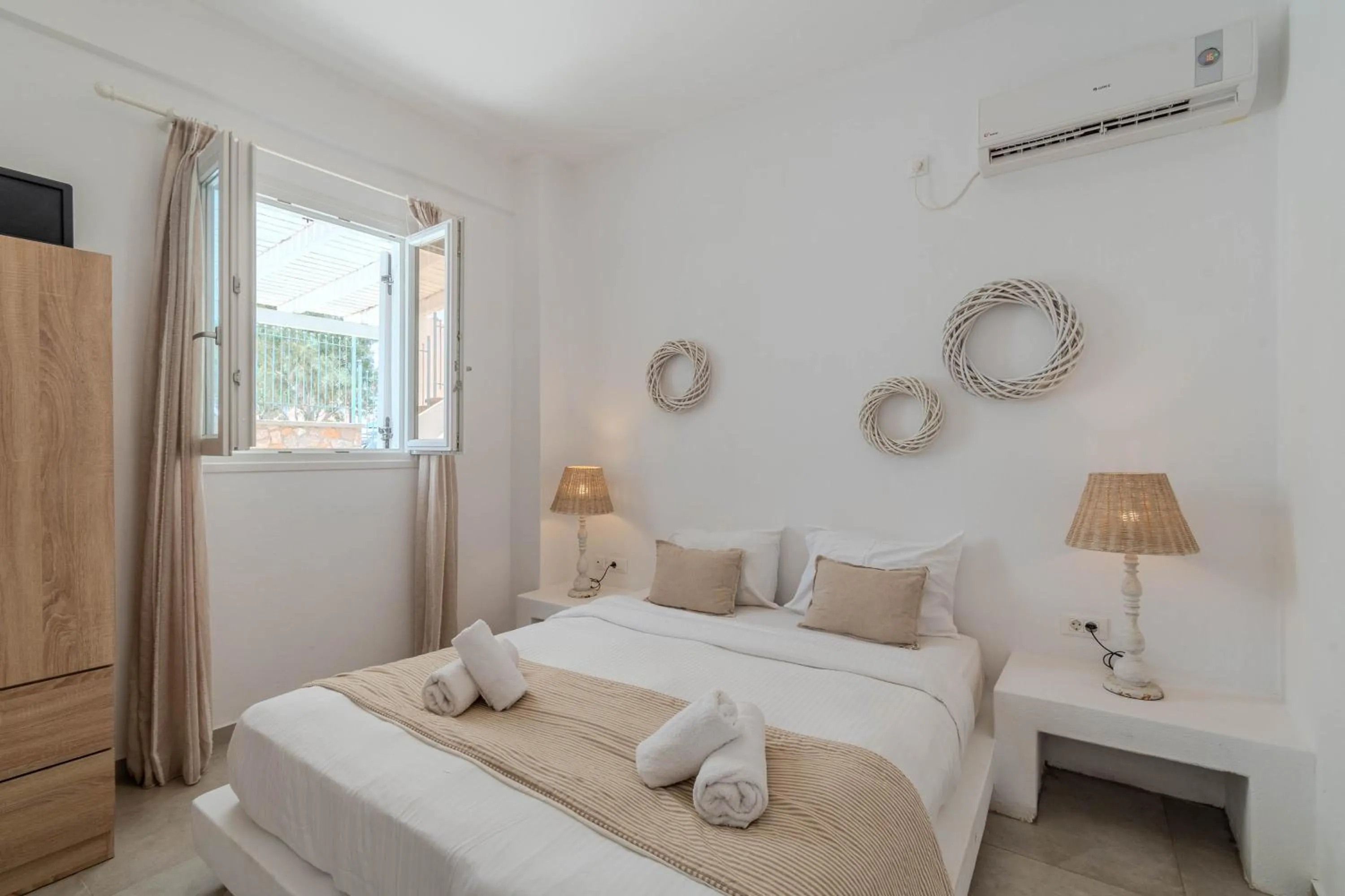 Bed in Eucalyptus Houses