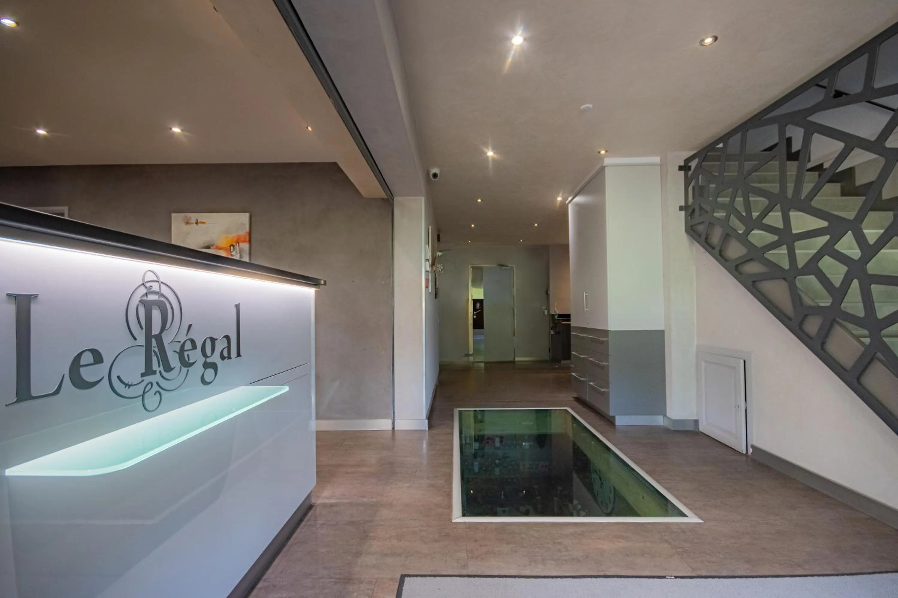 Lobby or reception in Hôtel Restaurant Le Régal