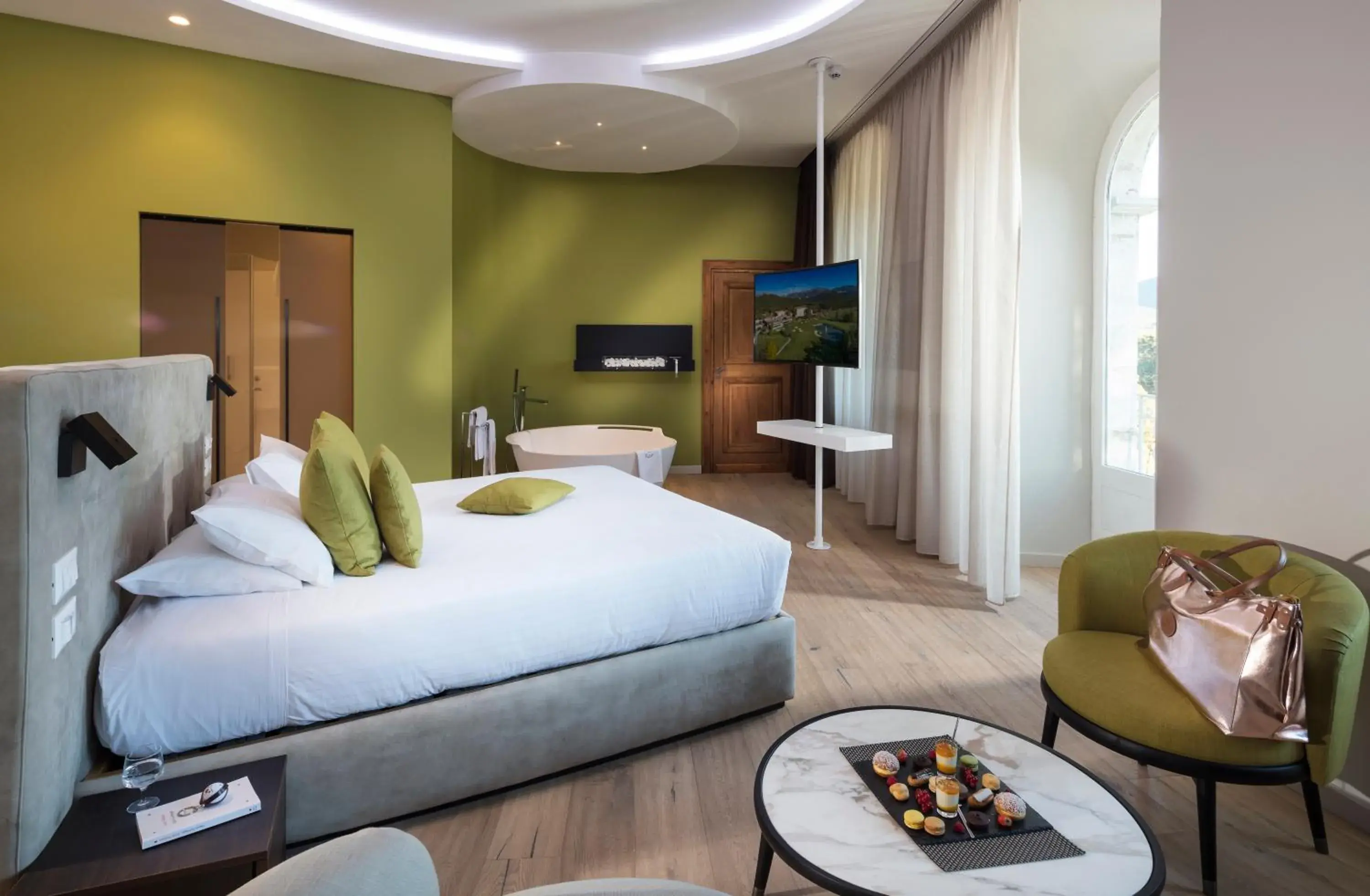 Suite with Balcony in Château et Golf De Taulane Suite with Balcony in Château et Golf De Taulane