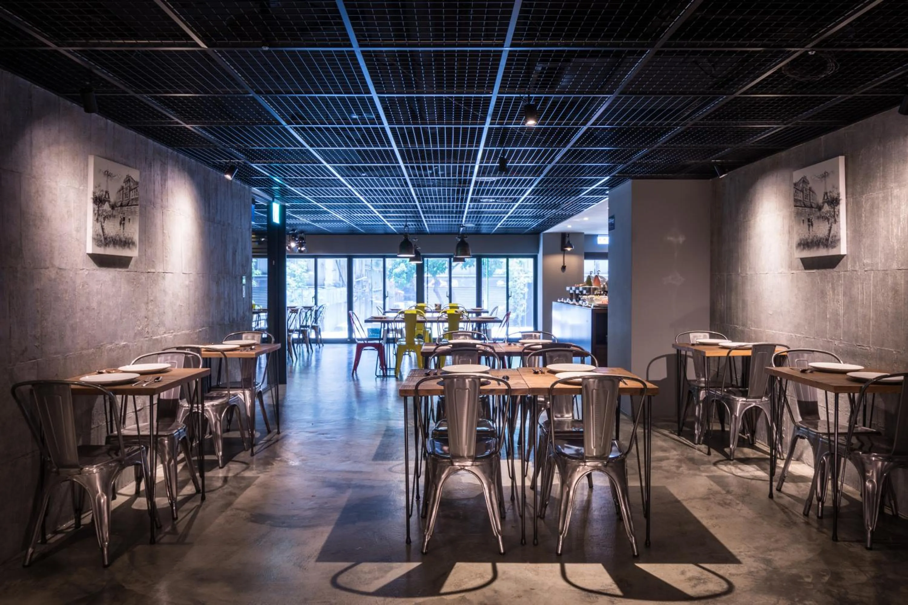 Restaurant/places to eat in Goldinn Hotel