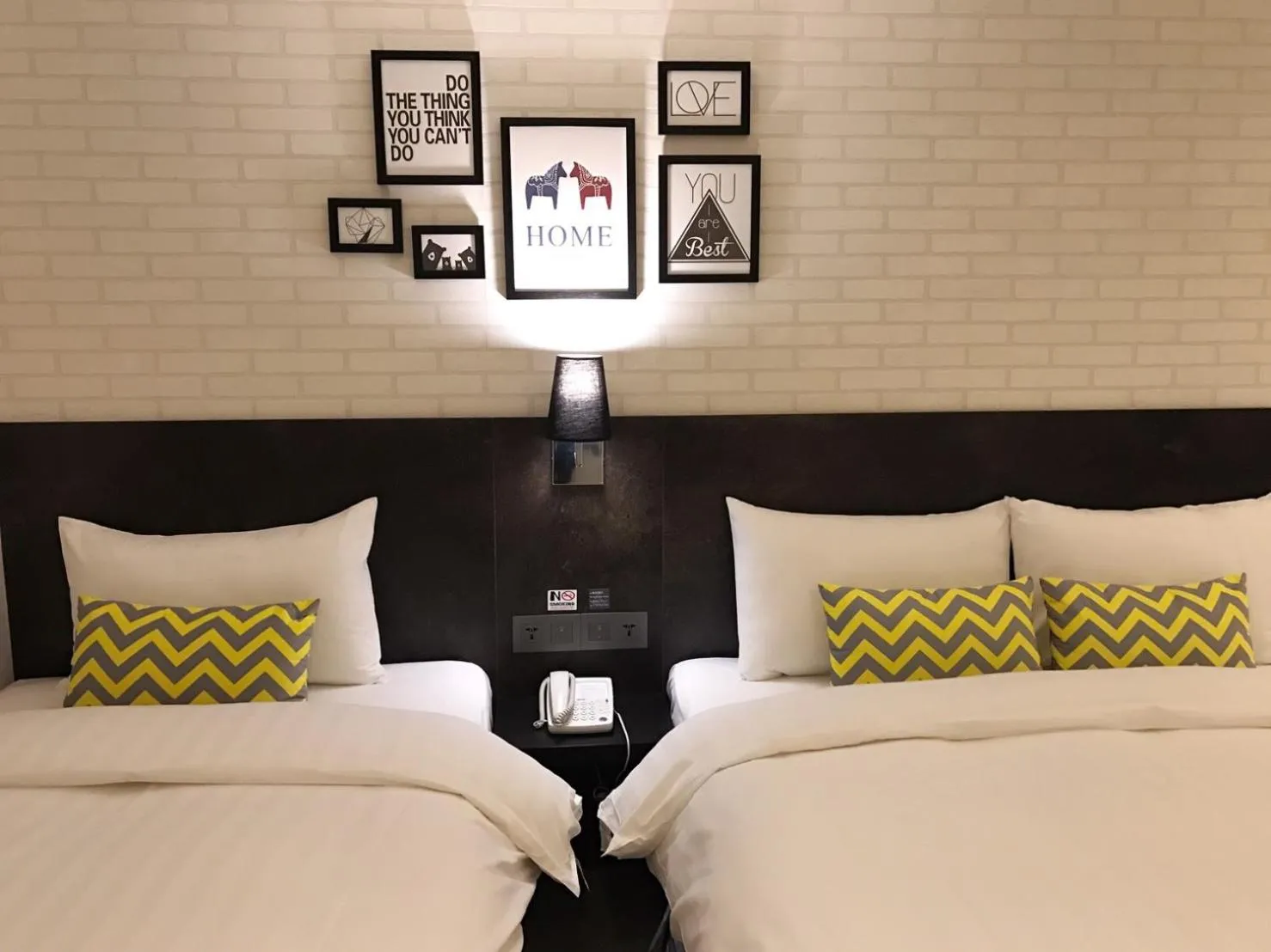 Bed in Goldinn Hotel