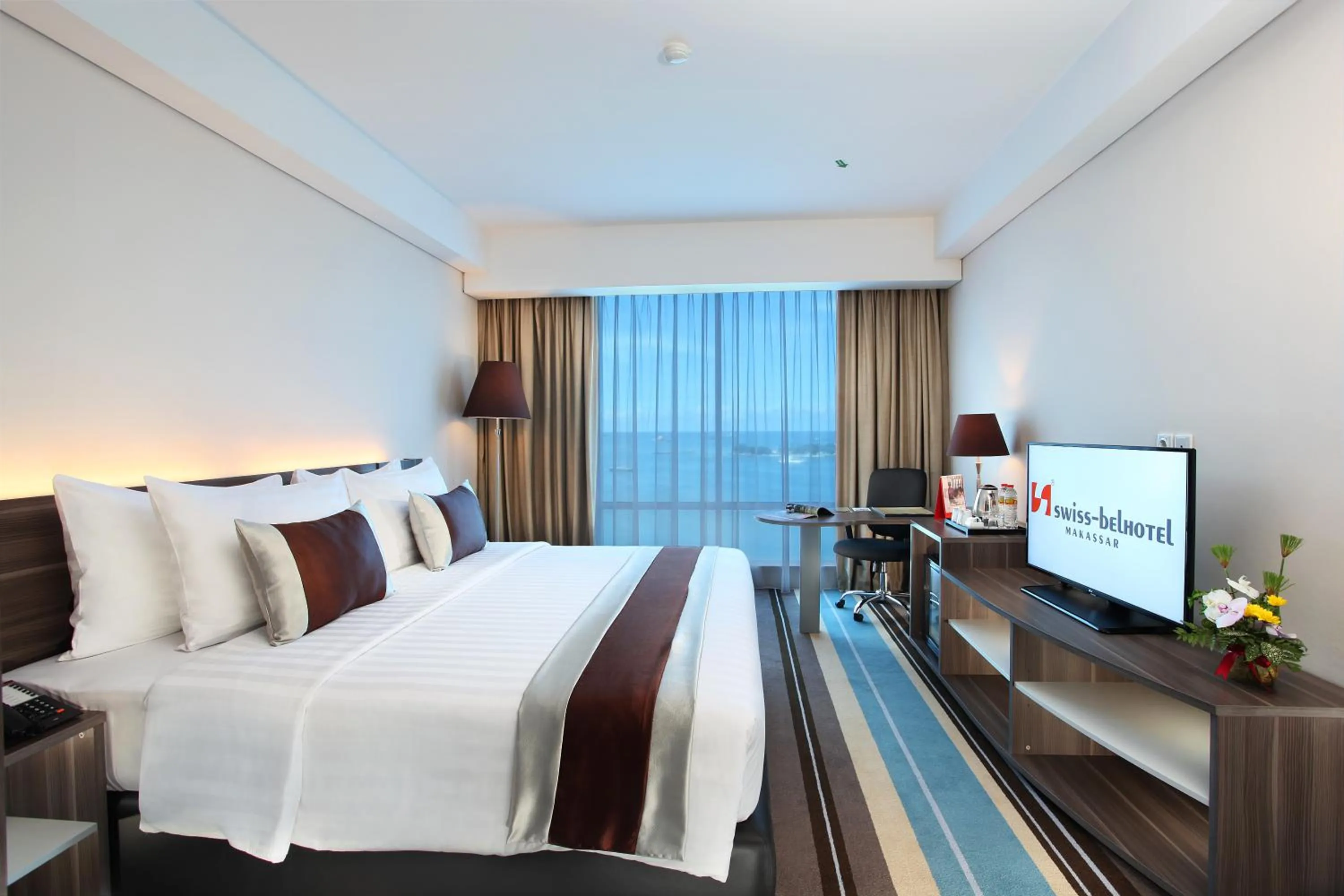 Bedroom, Bed in Swiss-Belhotel Makassar
