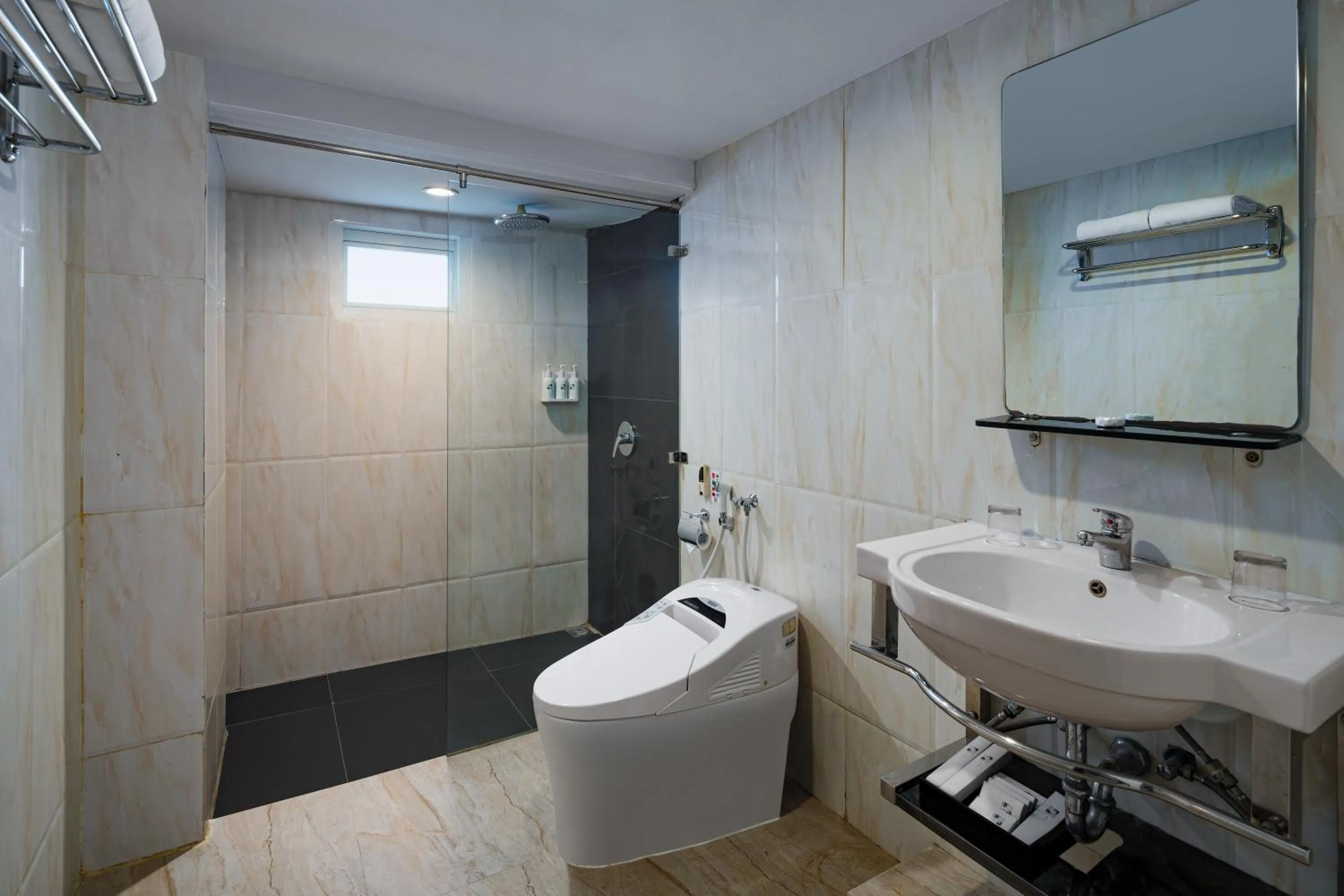 Bathroom in Swiss-Belhotel Makassar