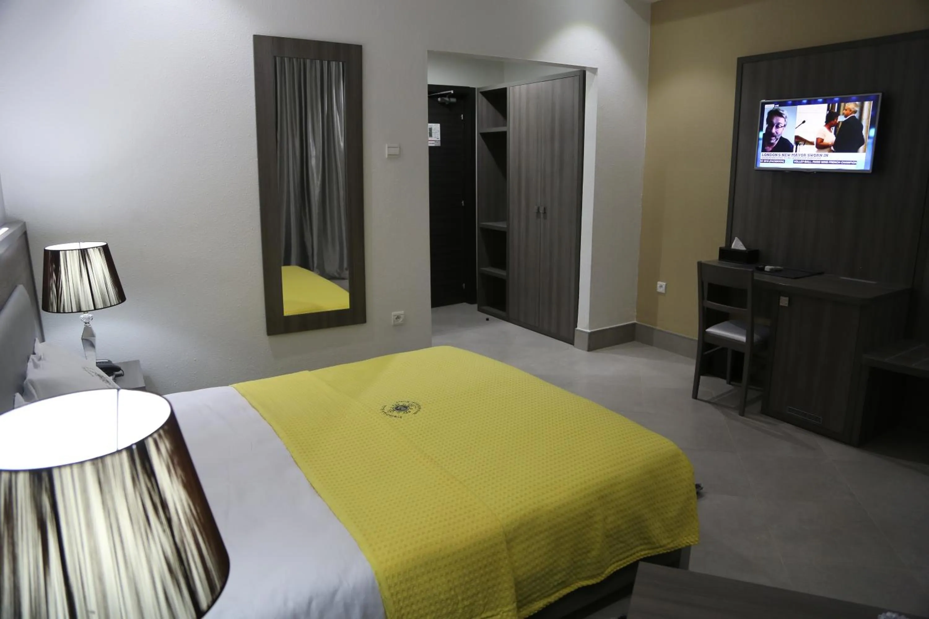 Bed in Nouakchott Hotel