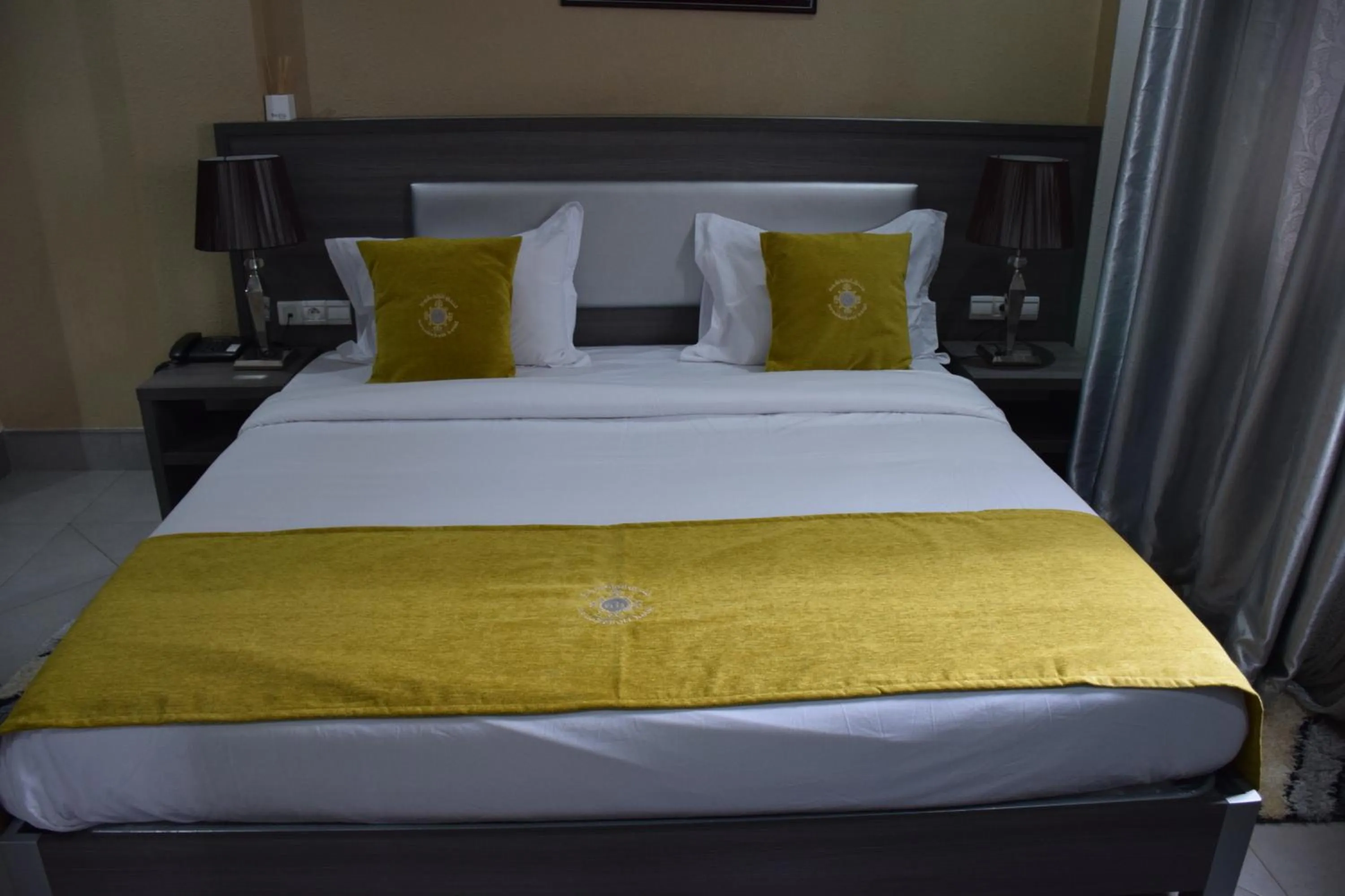 Bed in Nouakchott Hotel