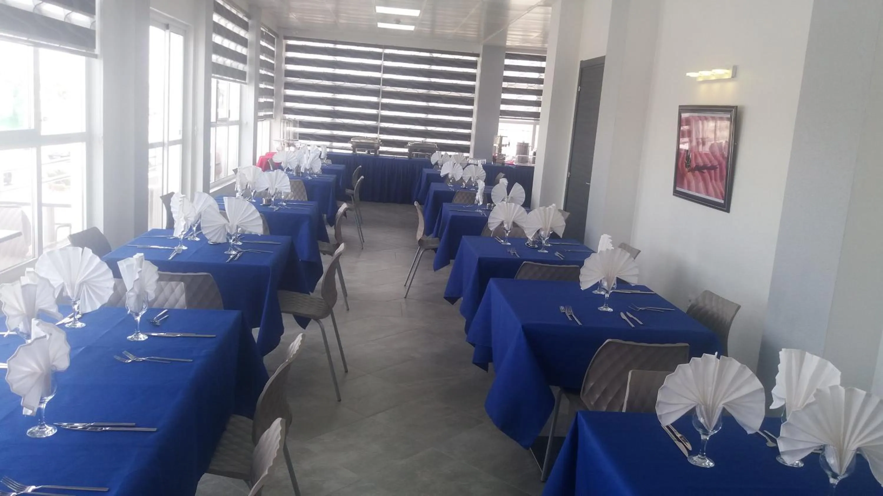 Restaurant/places to eat in Nouakchott Hotel