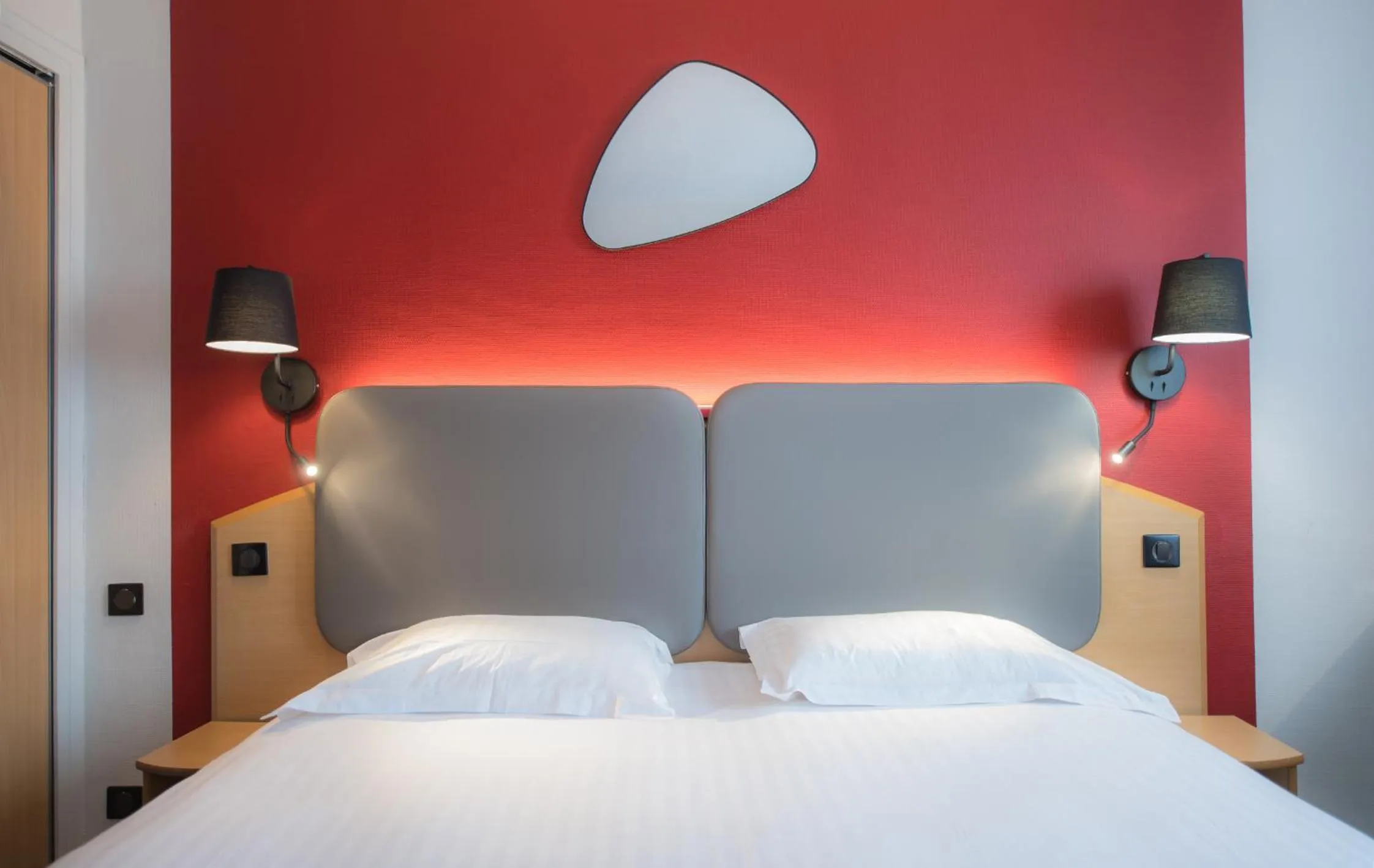 Bedroom, Bed in Promotel