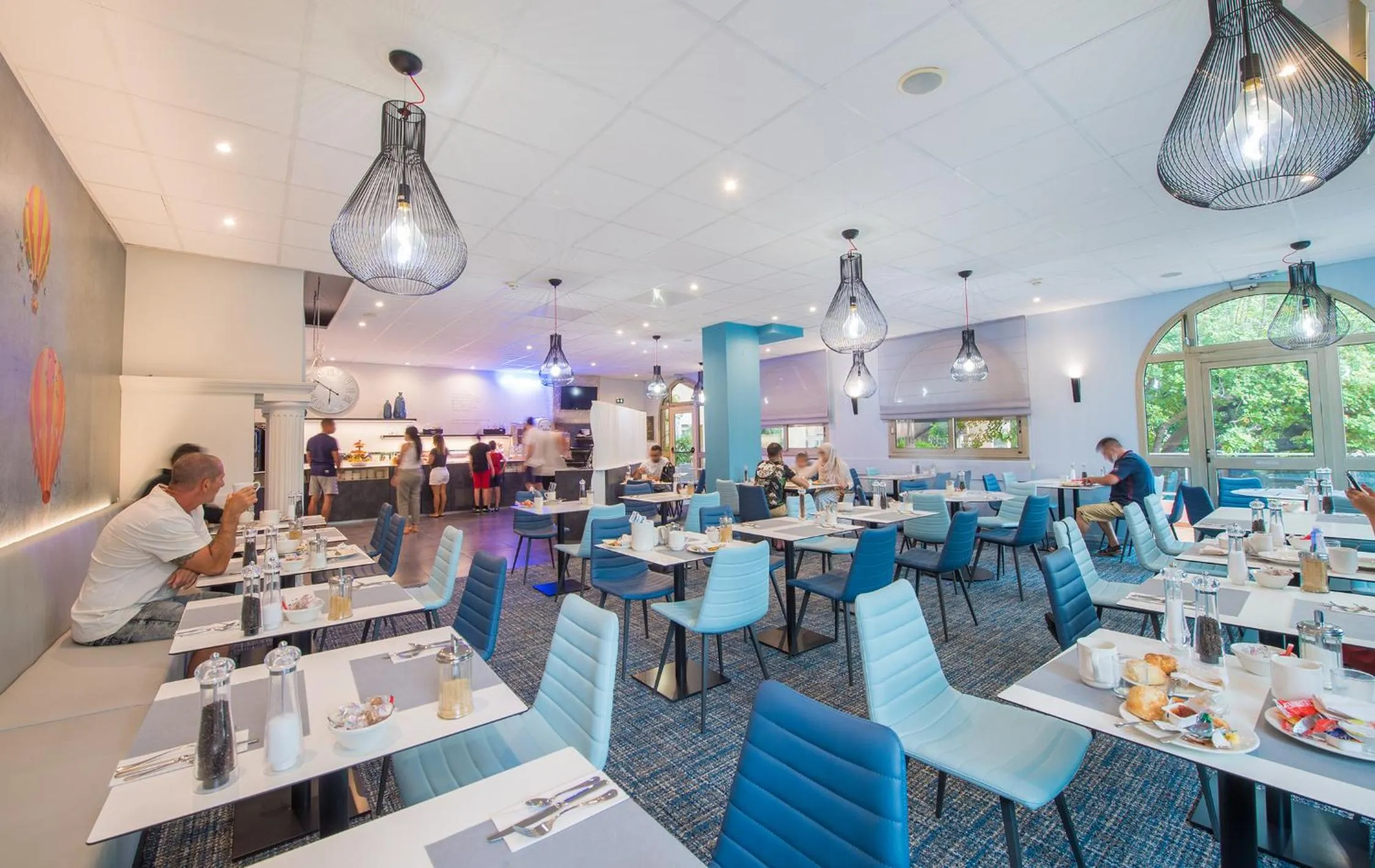 Food and drinks in Promotel