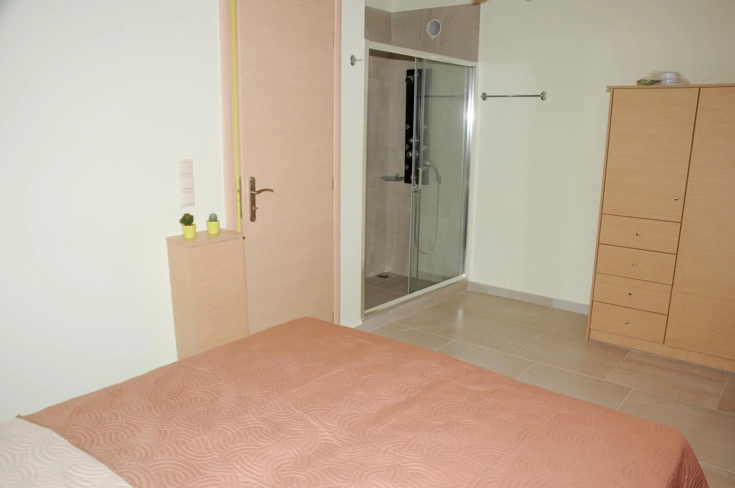 Photo of the whole room, Bed in Aegean View Villa