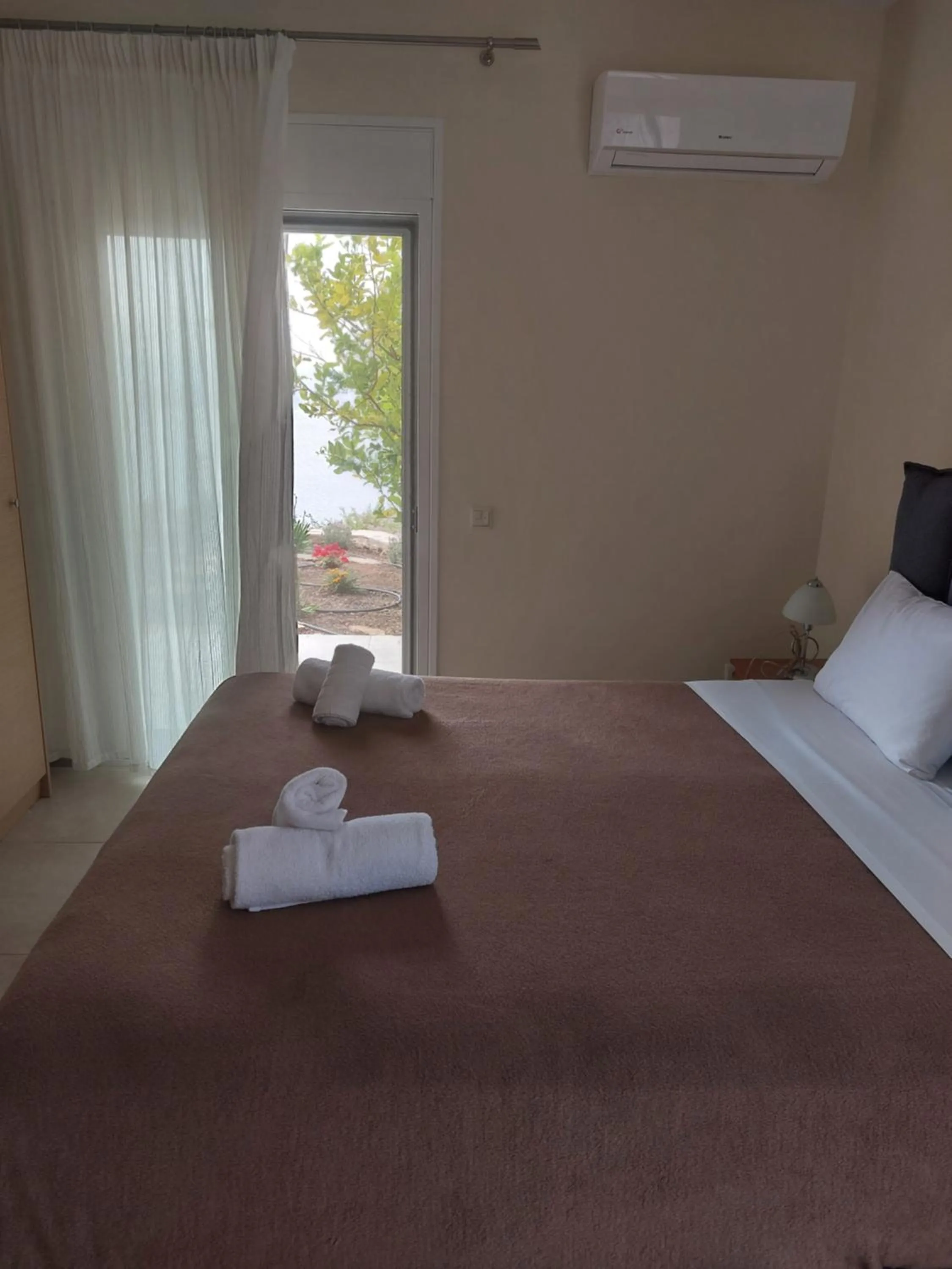 Bed in Aegean View Villa