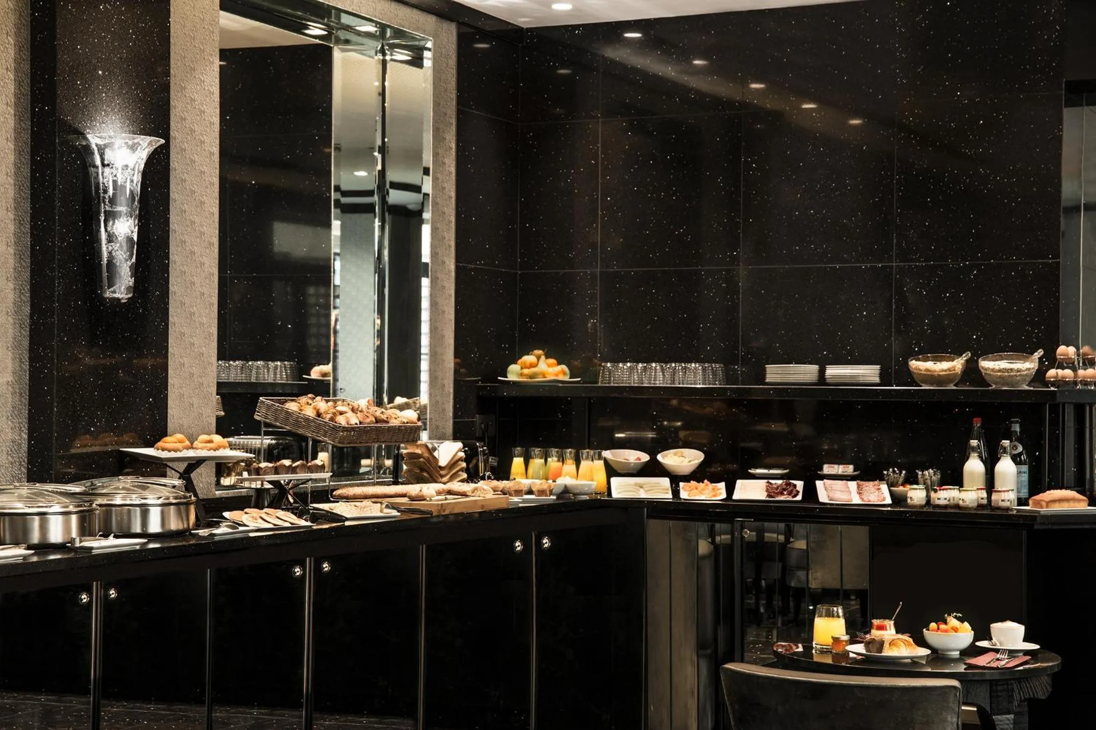 Breakfast in Maison Albar - Le Diamond