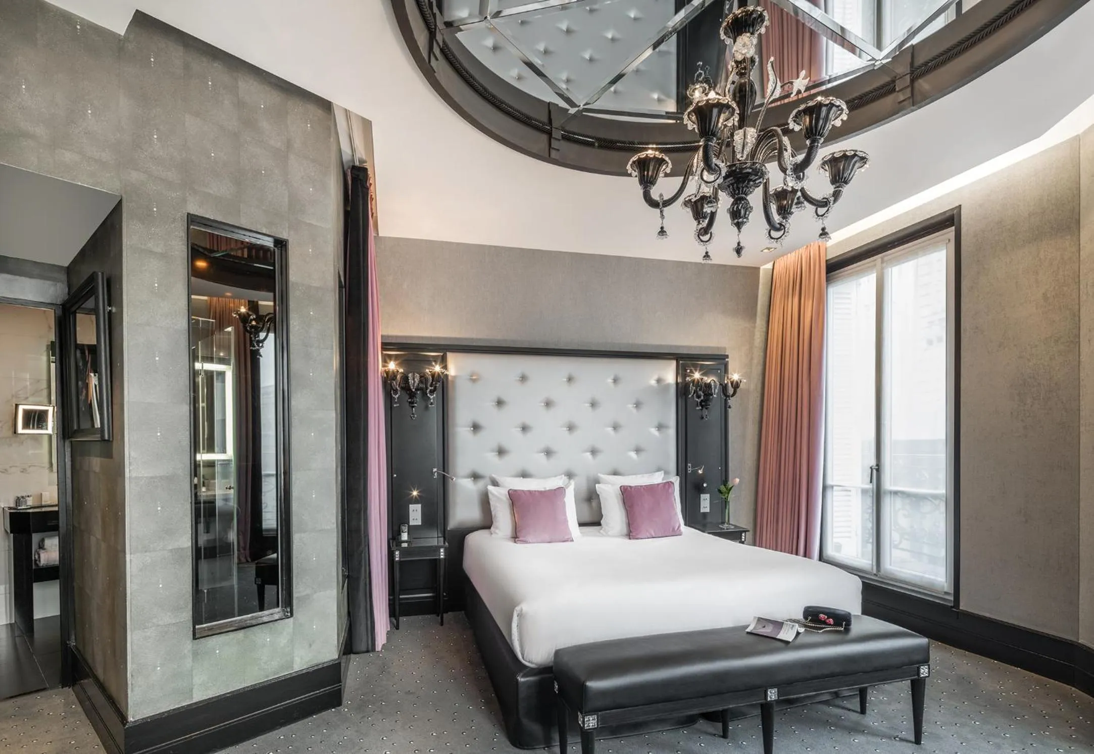 Bedroom, Bed in Maison Albar - Le Diamond