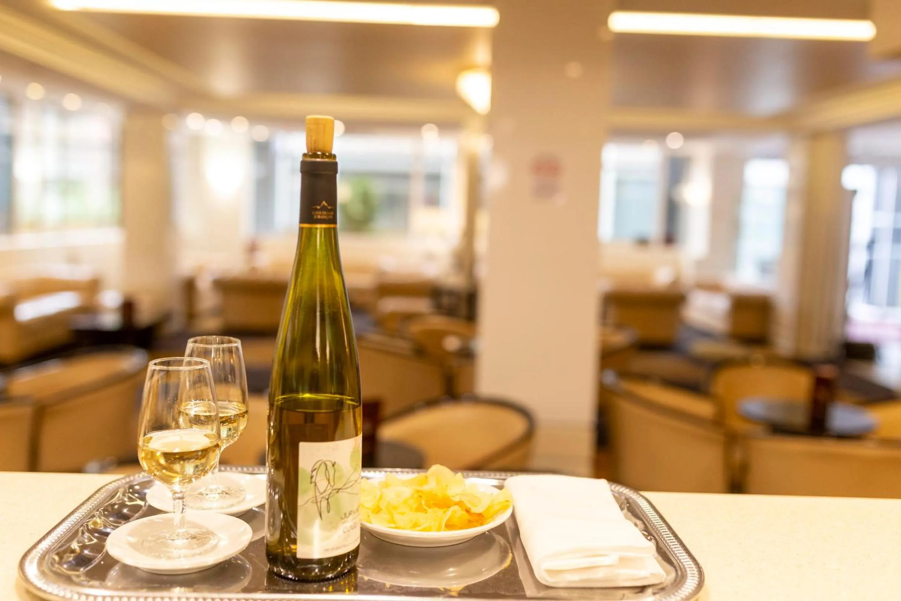 Property building in Hôtel Paradis