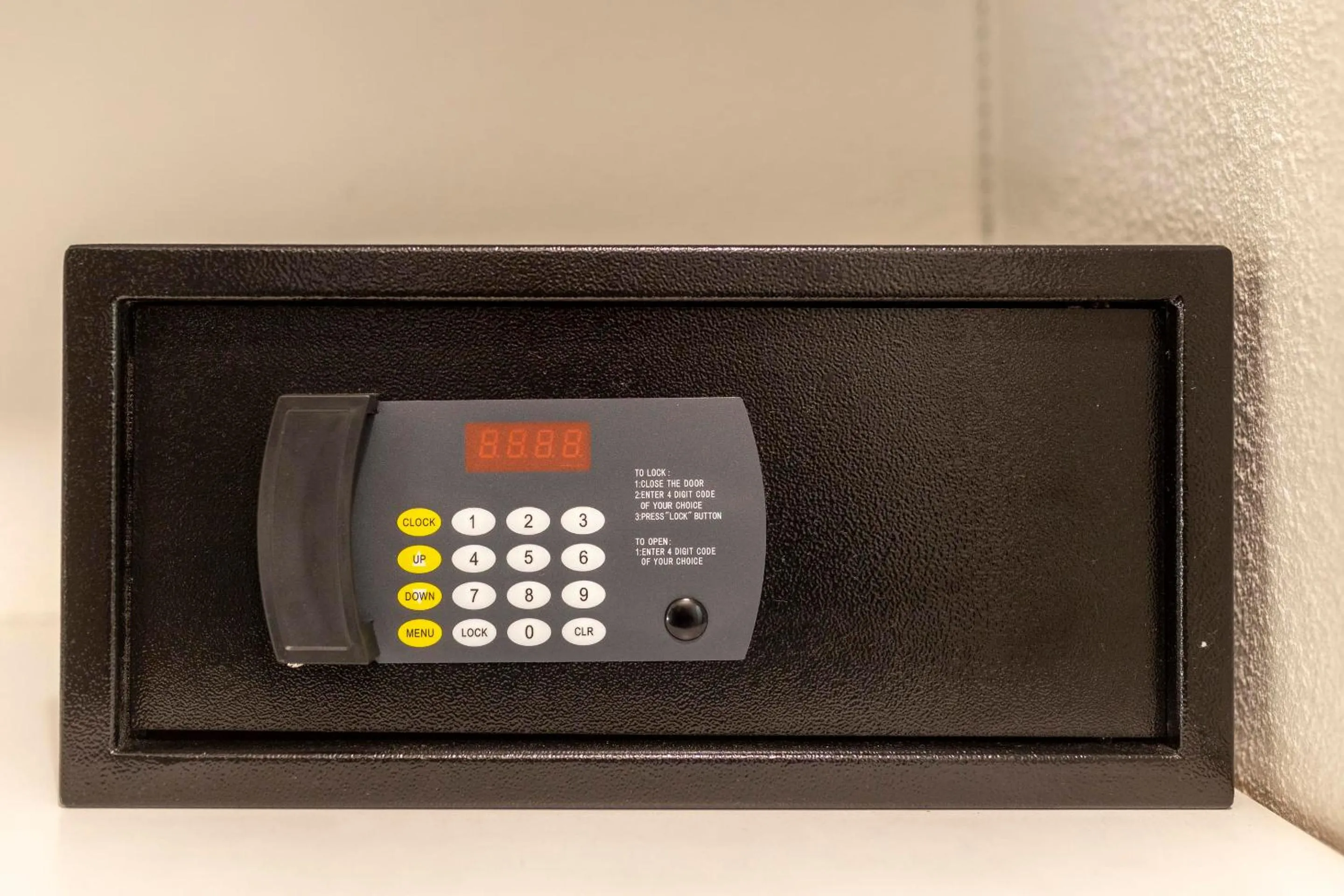 safe in Hôtel Paradis