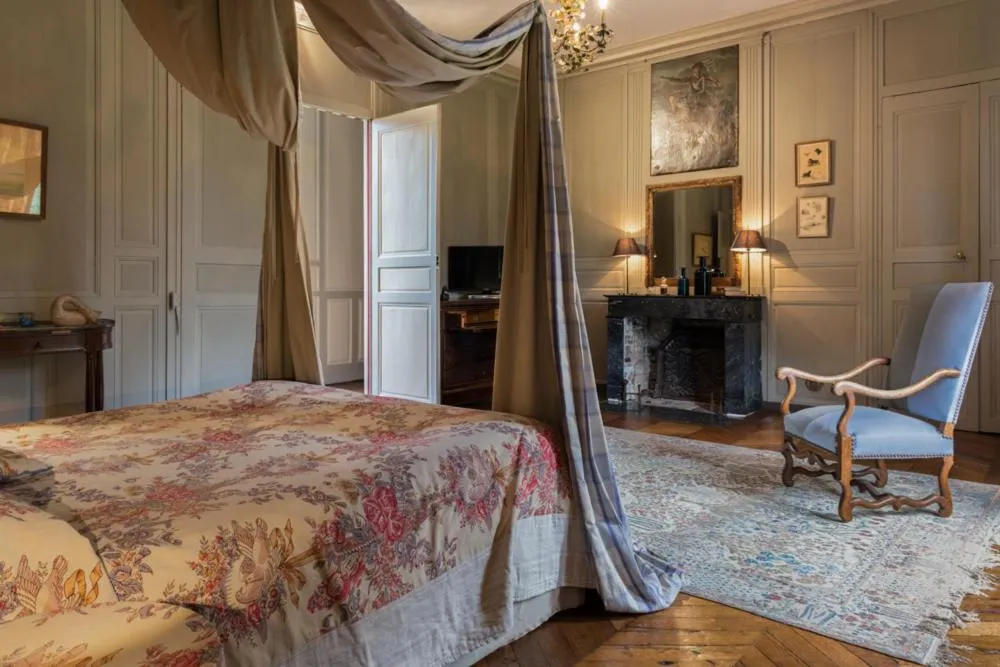 Bed in Château de Saint Paterne