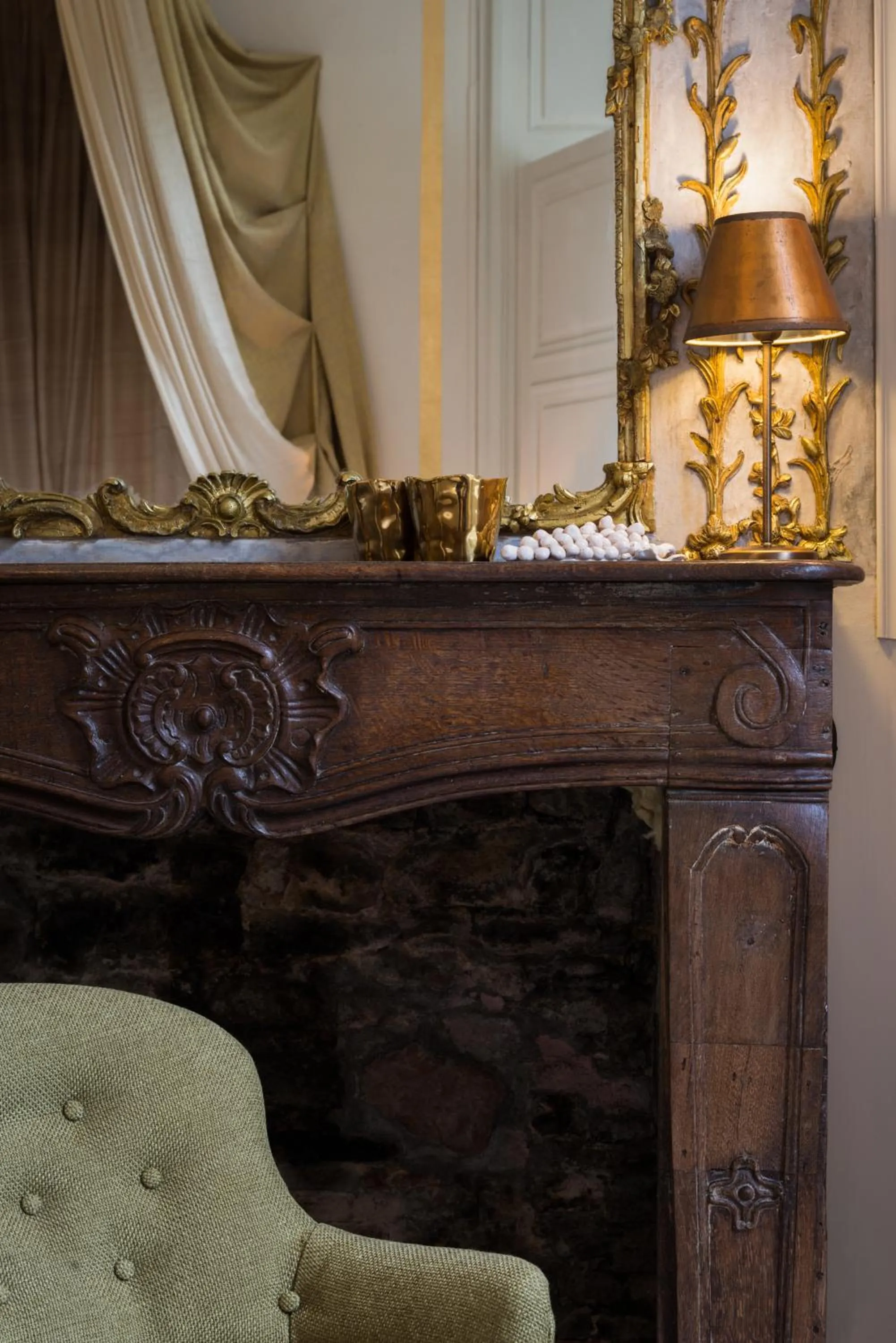 Seating area in Château de Saint Paterne