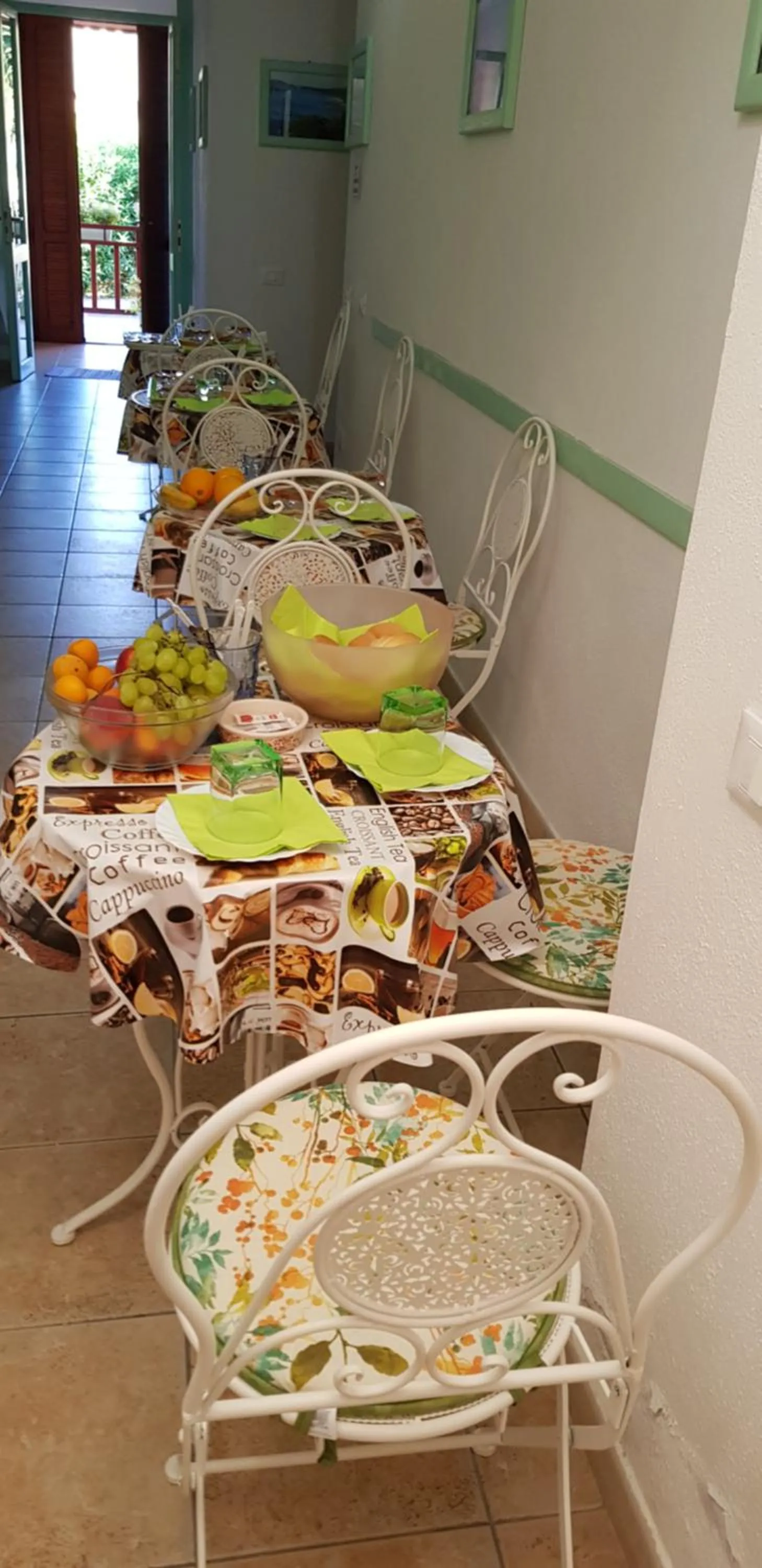 Breakfast in L'Onda Blu