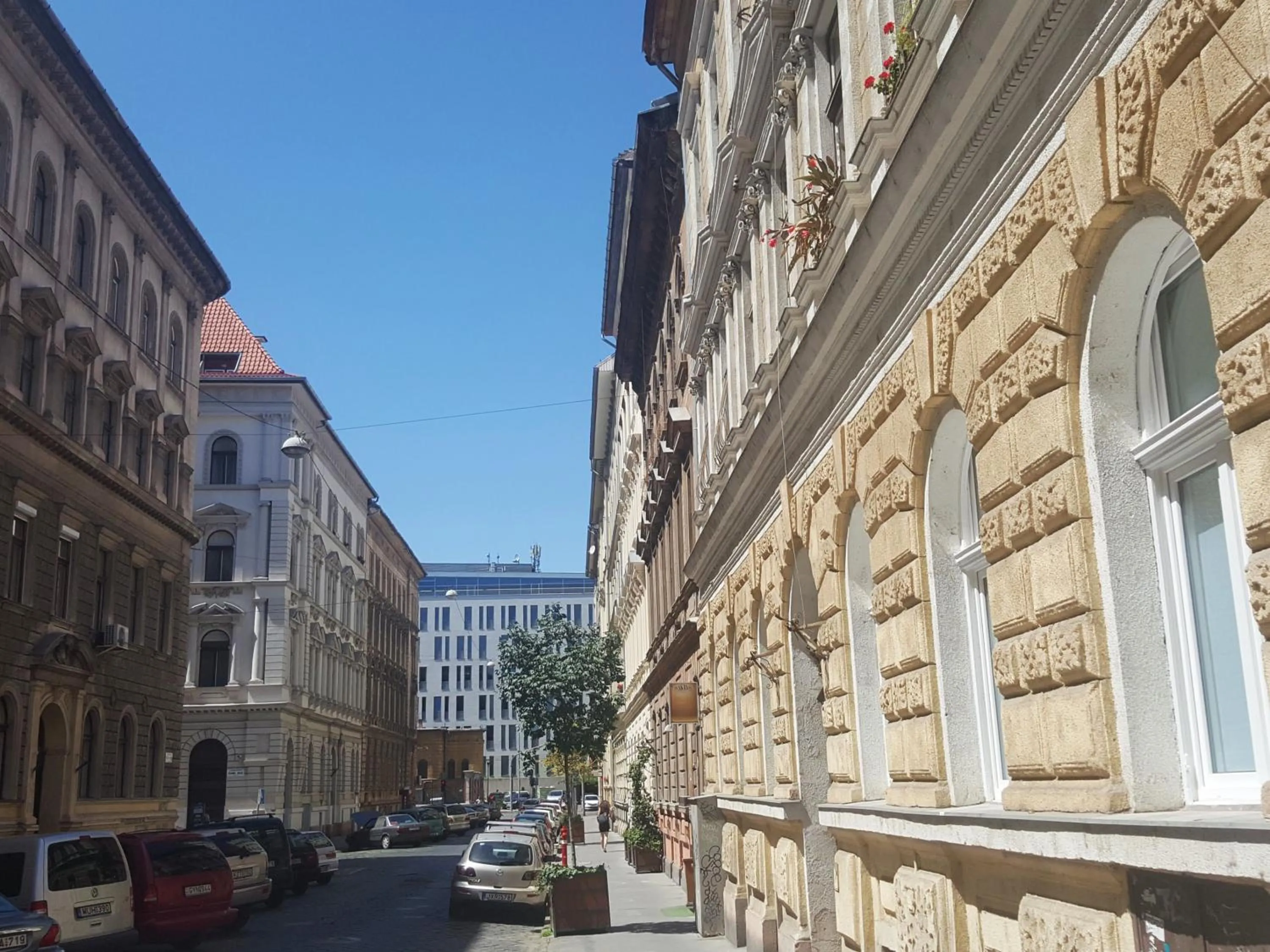 Facade/entrance in happy home POP