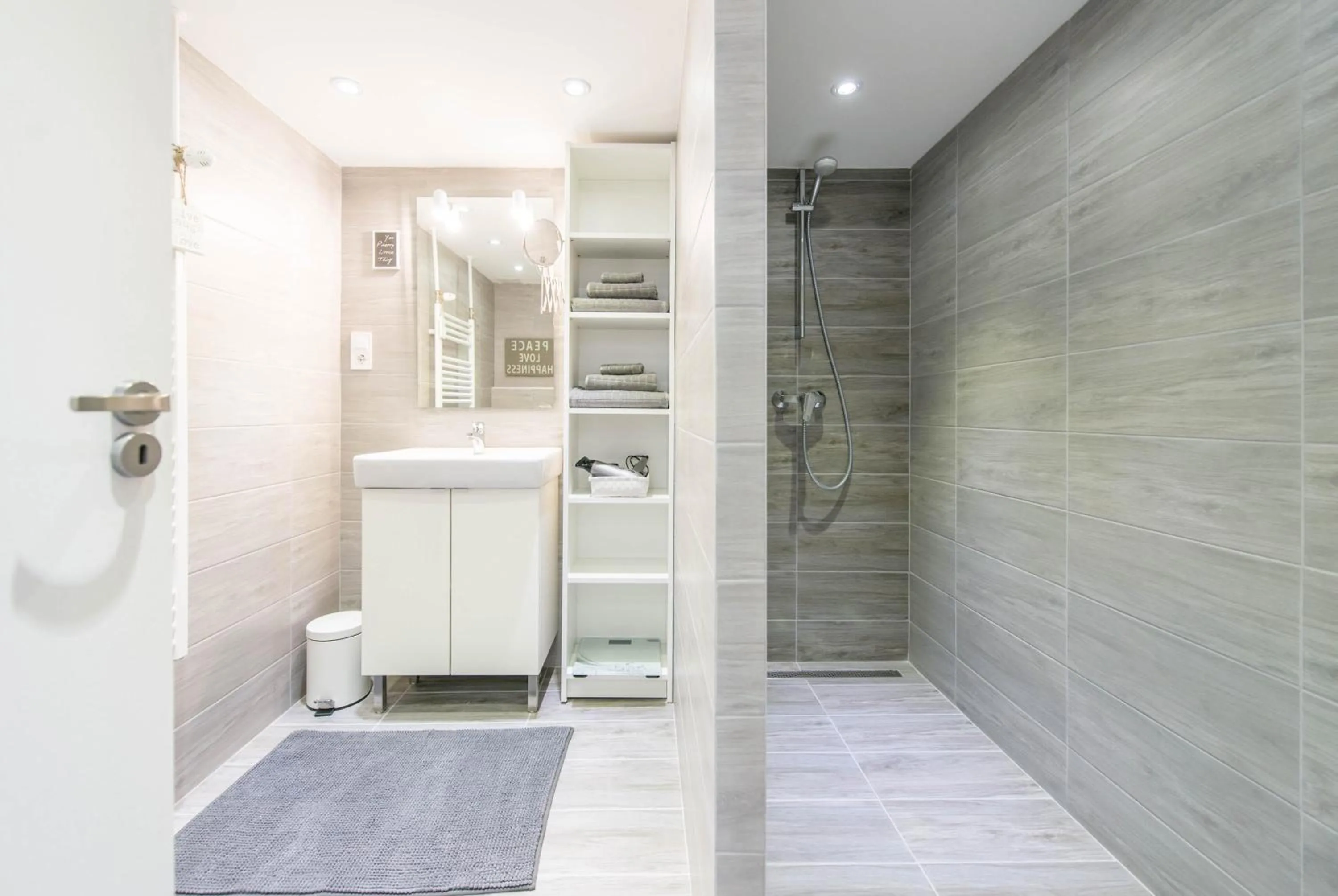 Bathroom in happy home POP