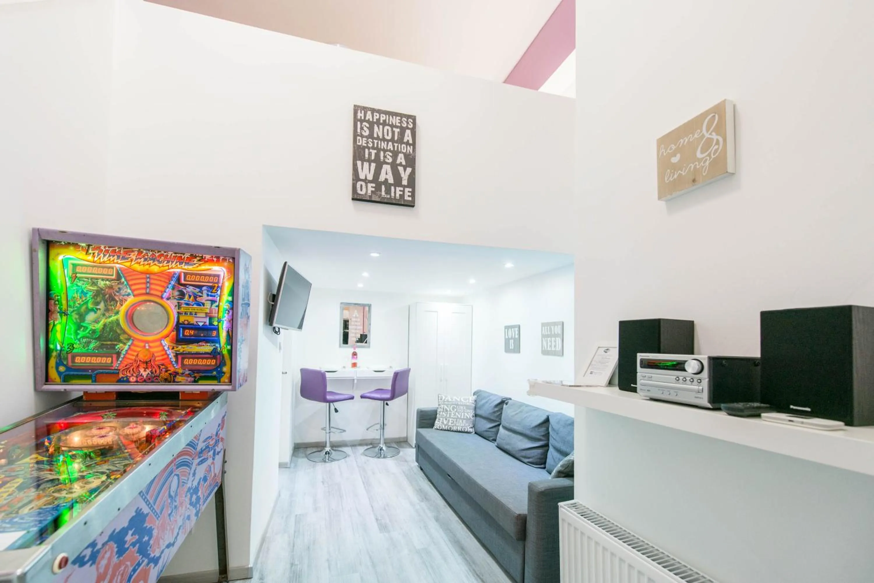 Living room in happy home POP