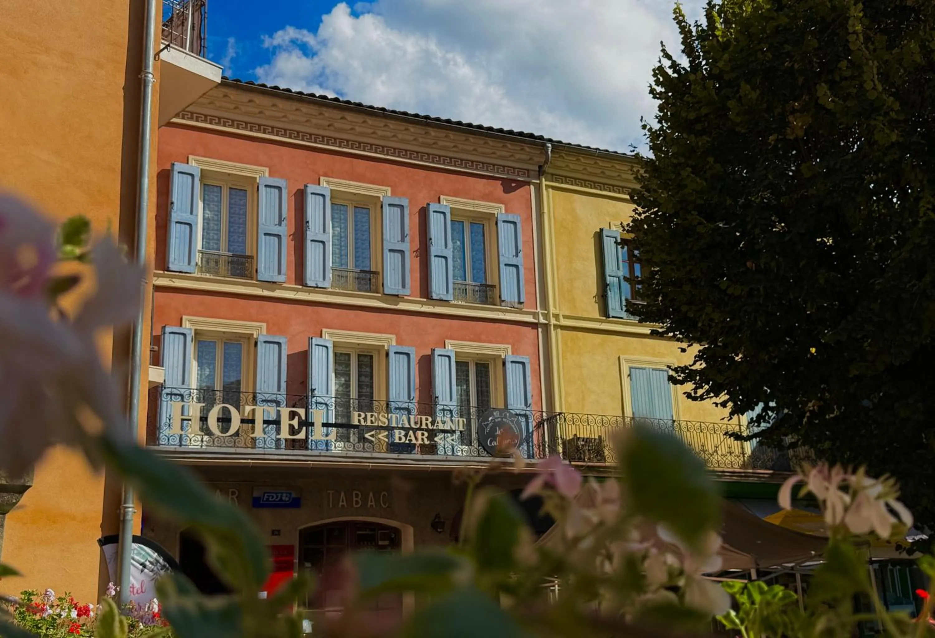 Property building in Les Callunes