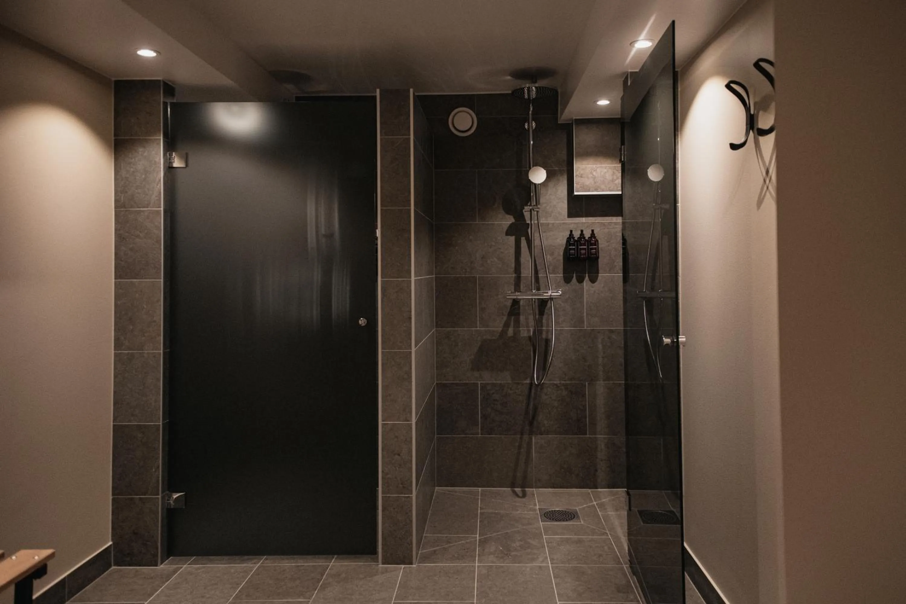 Shower in Home Hotel Bergmästaren