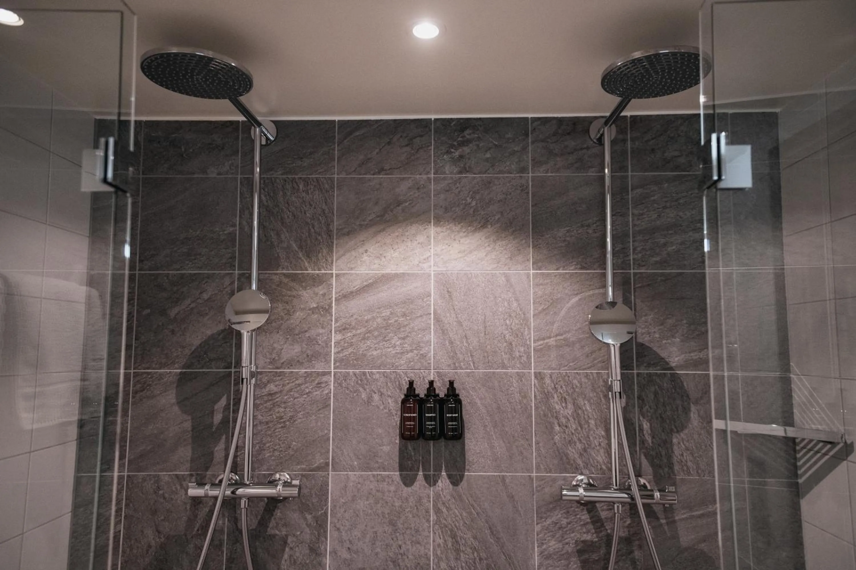 Shower in Home Hotel Bergmästaren