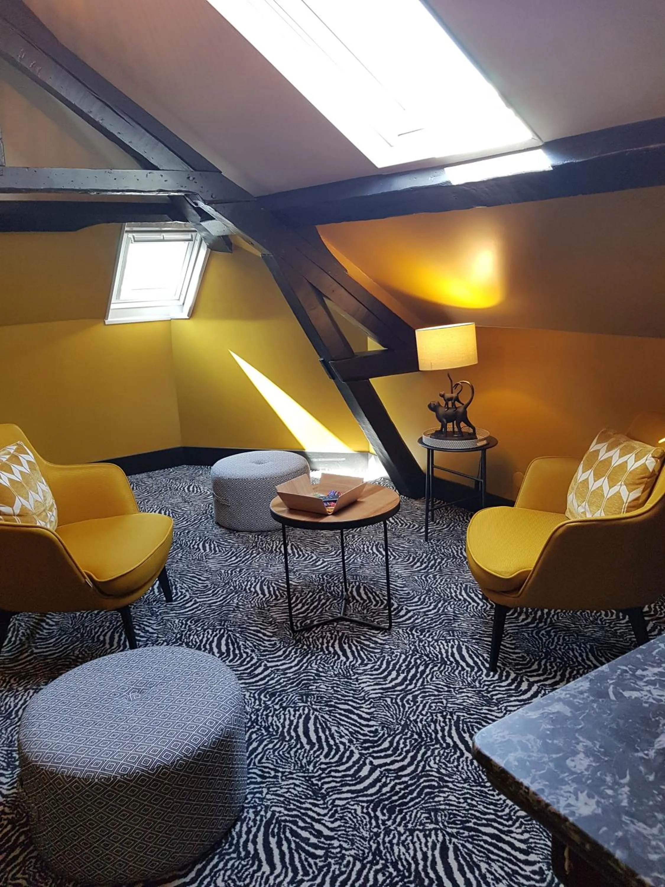 Living room in La villa 10 HÔTEL SPA