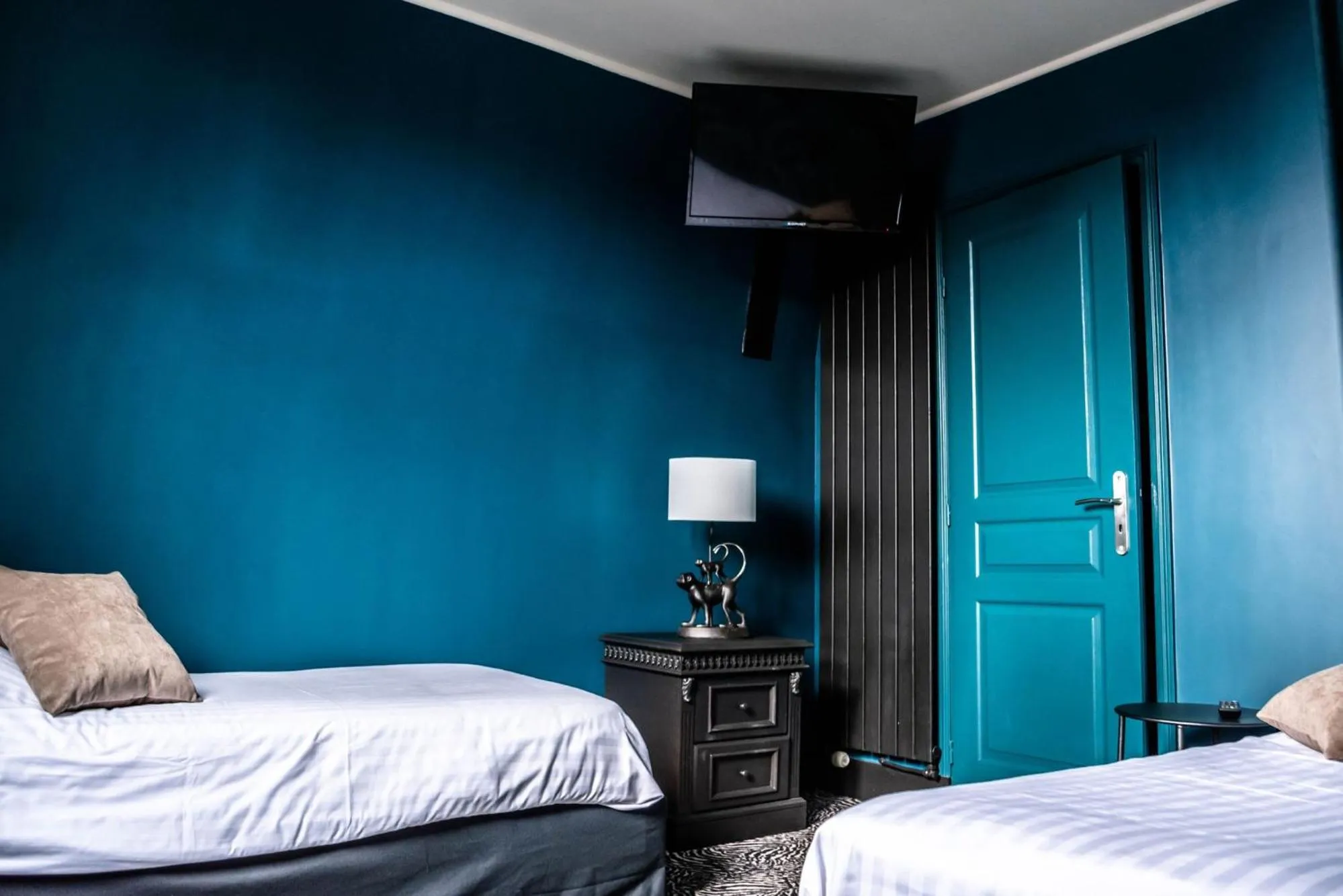 Bed in La villa 10 HÔTEL SPA