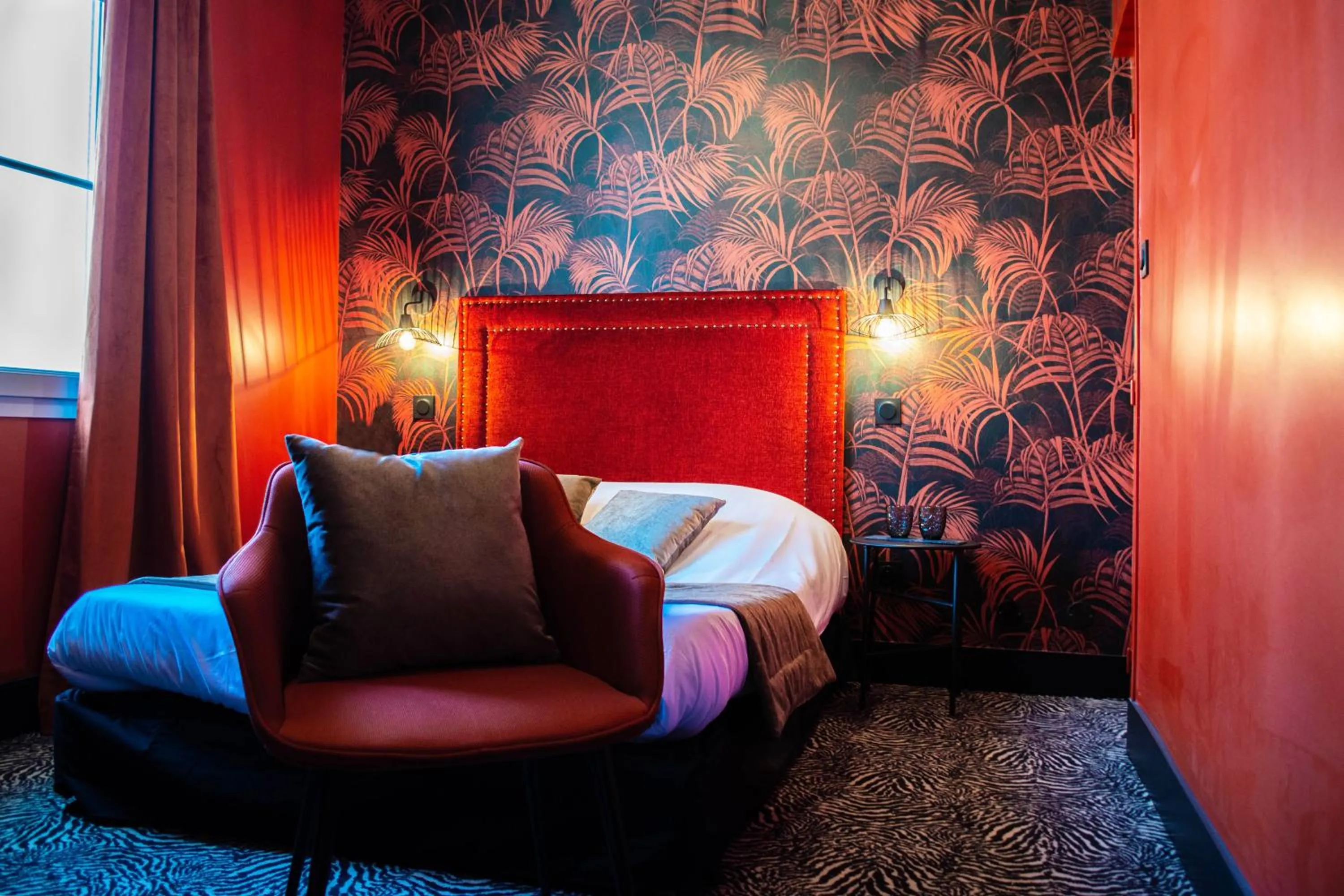 Bedroom in La villa 10 HÔTEL SPA