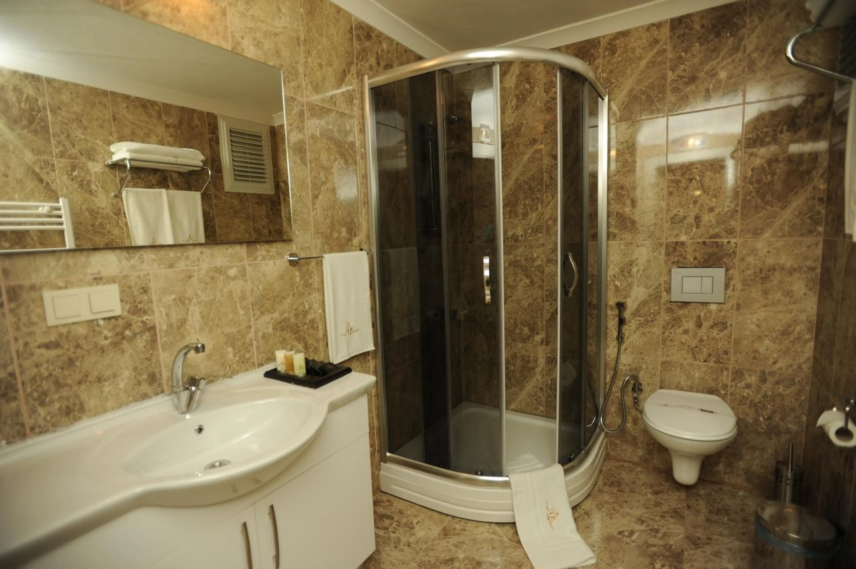 Bathroom in Qamar Prestige Suites
