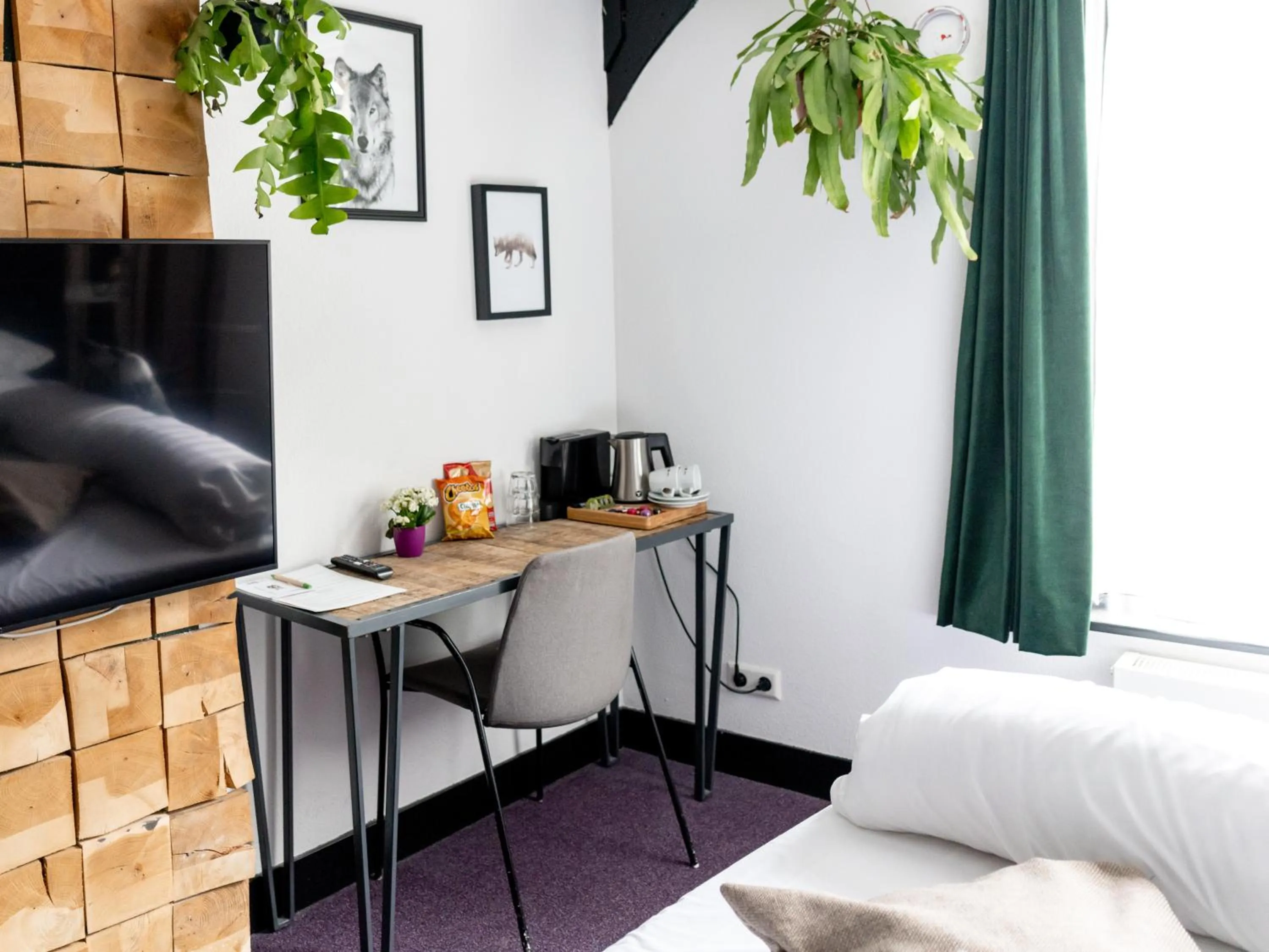 Photo of the whole room in Wolf Hotel Kitchen & Bar