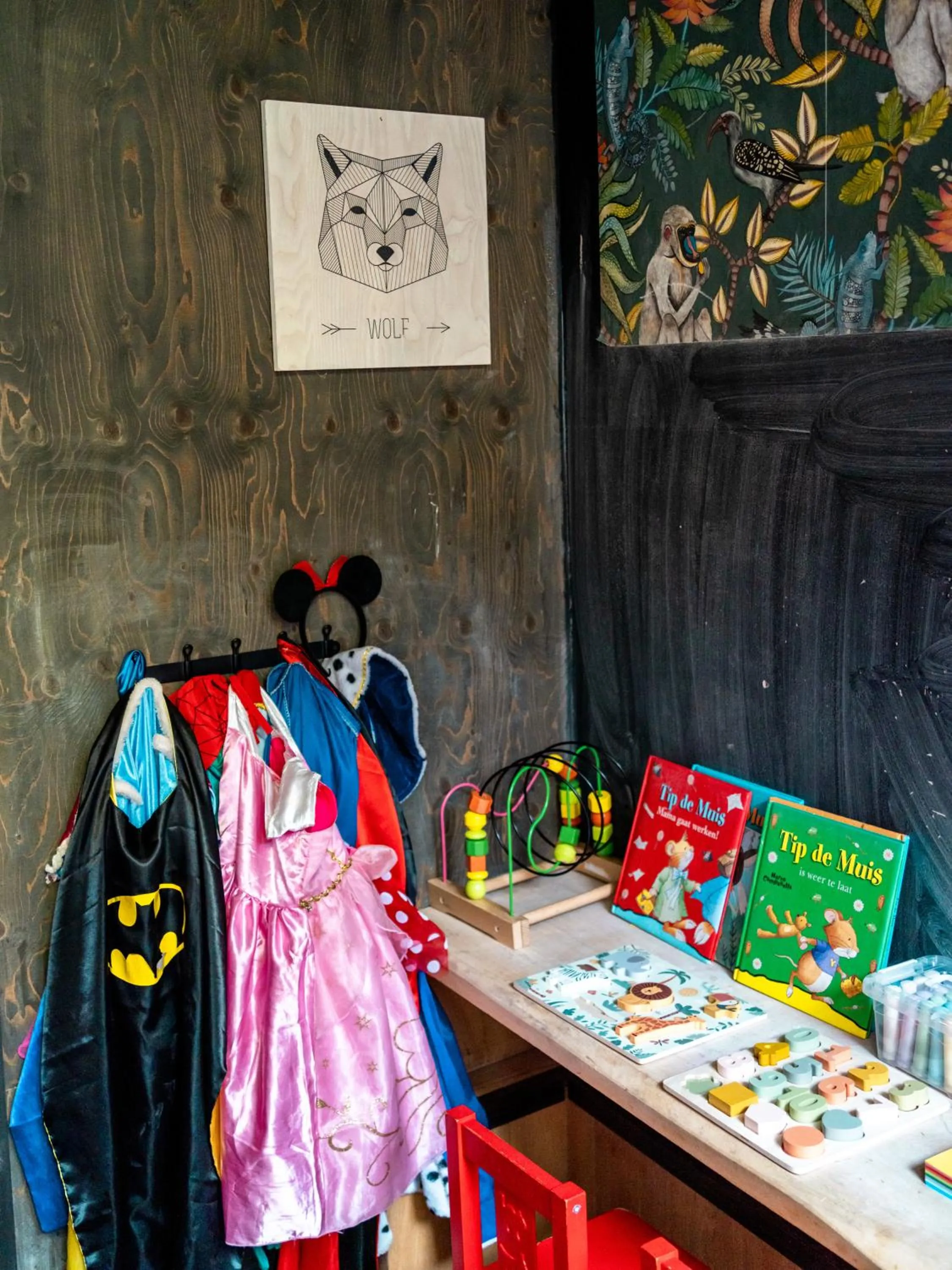 Restaurant/places to eat in Wolf Hotel Kitchen & Bar