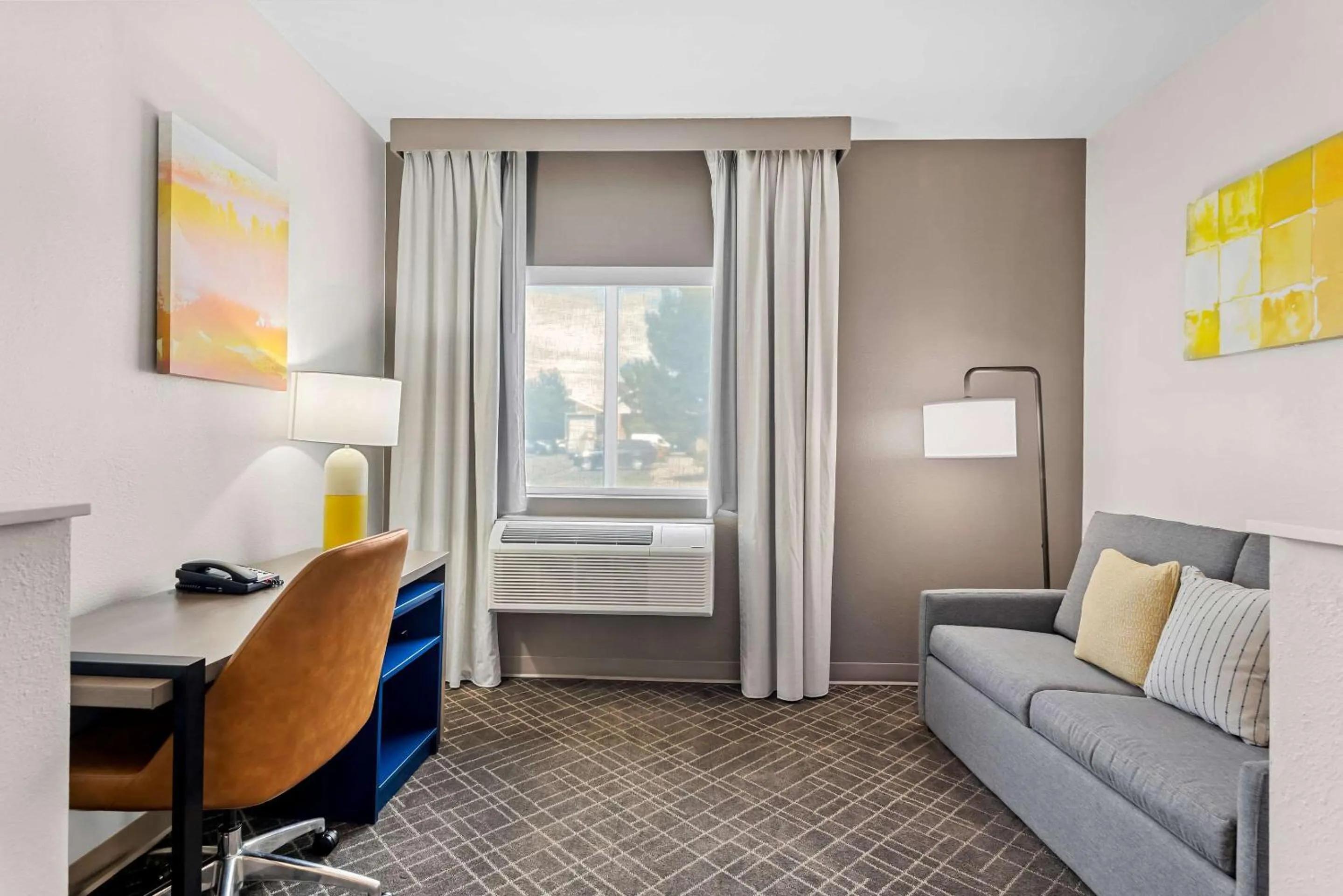 Bedroom in Comfort Suites Denver North - Westminster