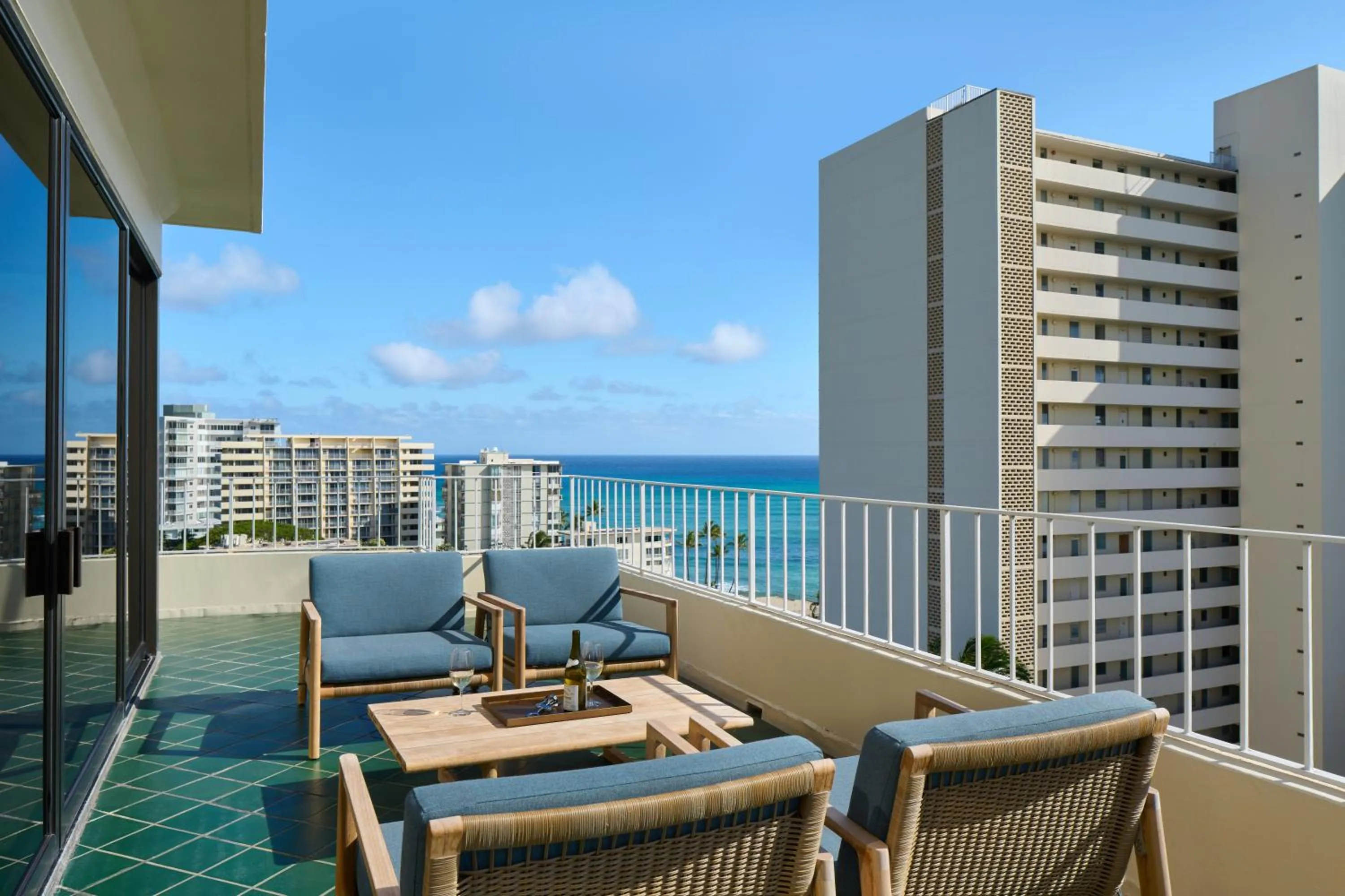 Balcony/Terrace in Lotus Honolulu at Diamond Head