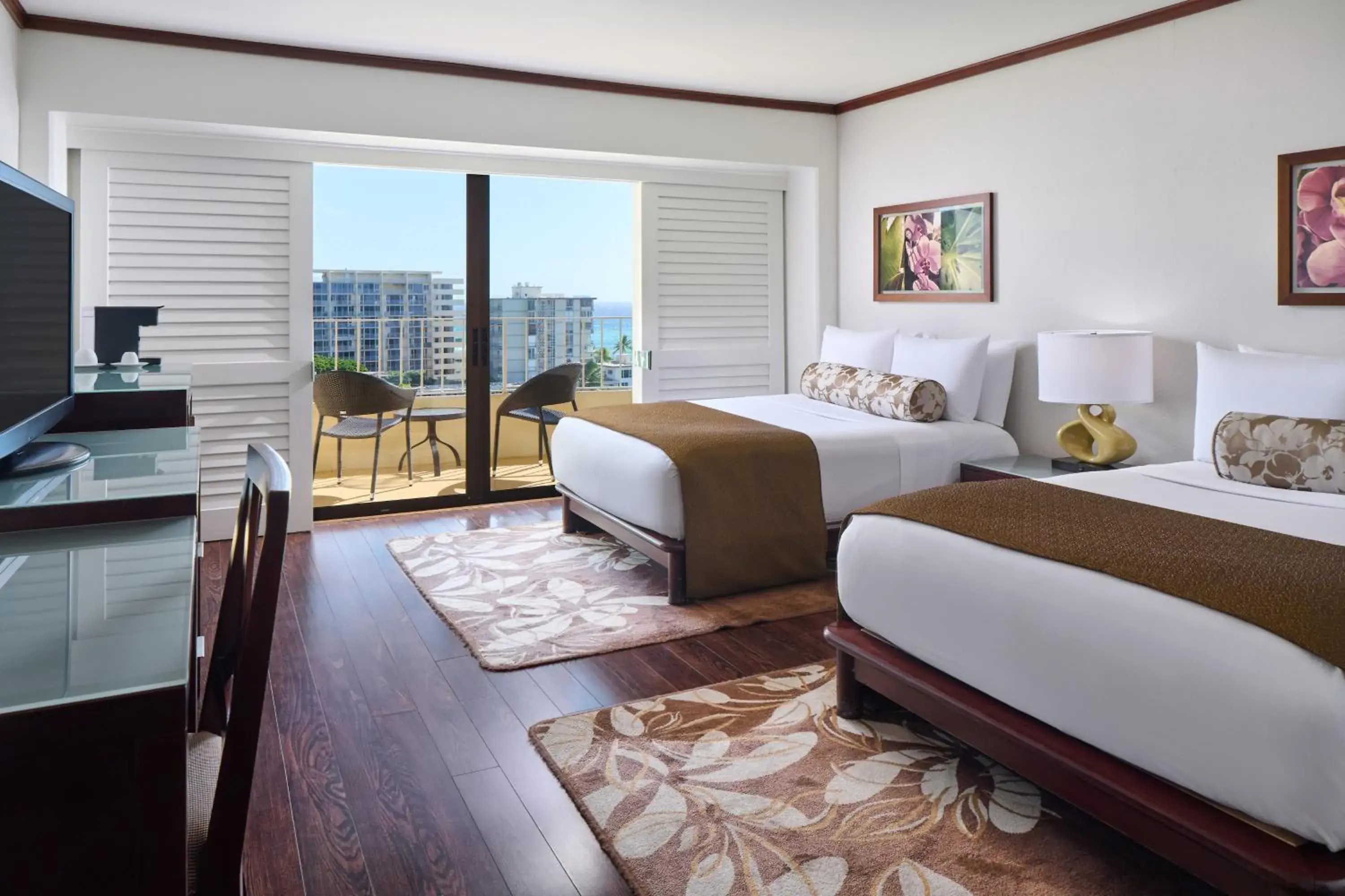 Ocean View 2 Doubles in Lotus Honolulu at Diamond Head Ocean View 2 Doubles in Lotus Honolulu at Diamond Head