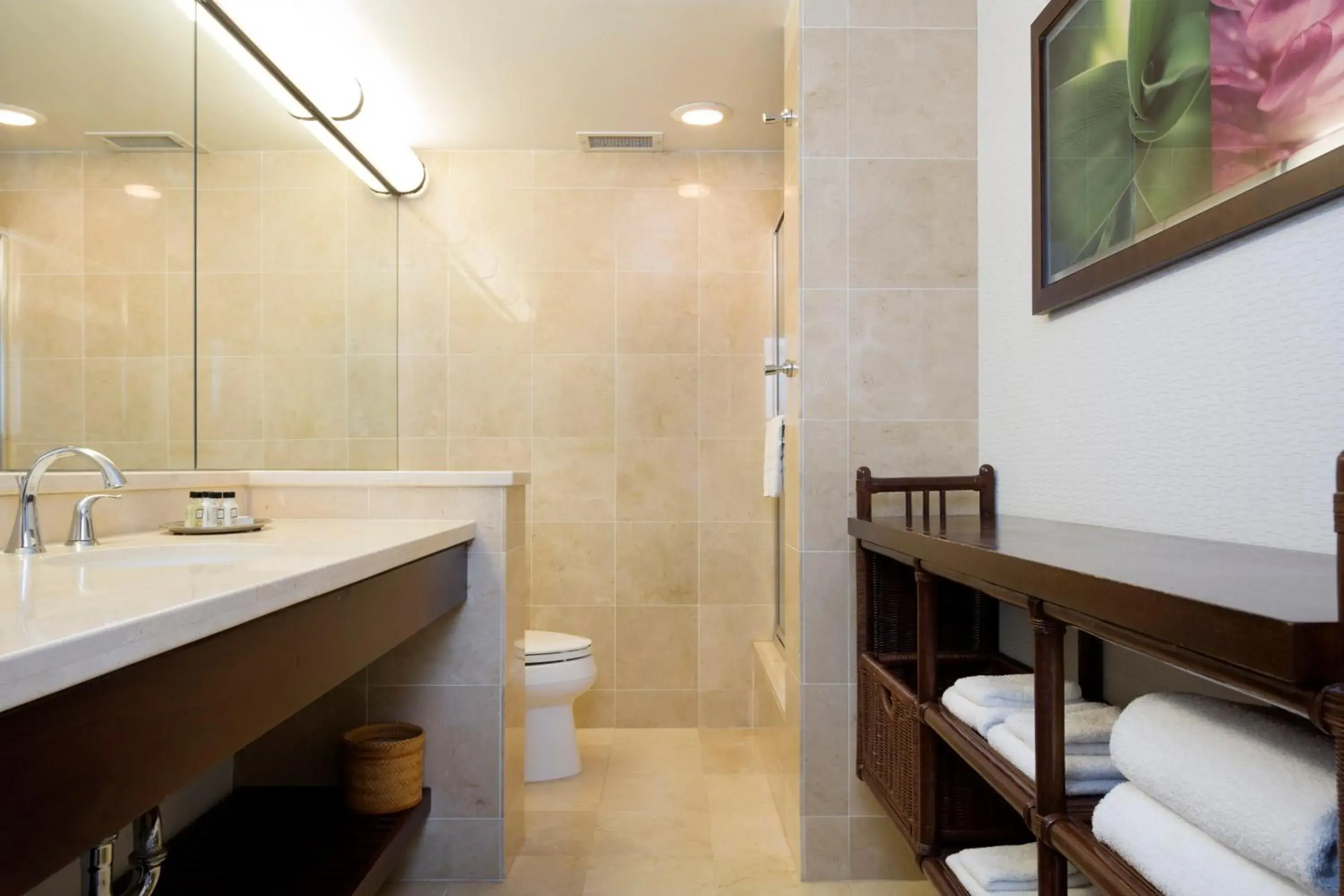 Premium Ocean View 2 Doubles in Lotus Honolulu at Diamond Head Premium Ocean View 2 Doubles in Lotus Honolulu at Diamond Head