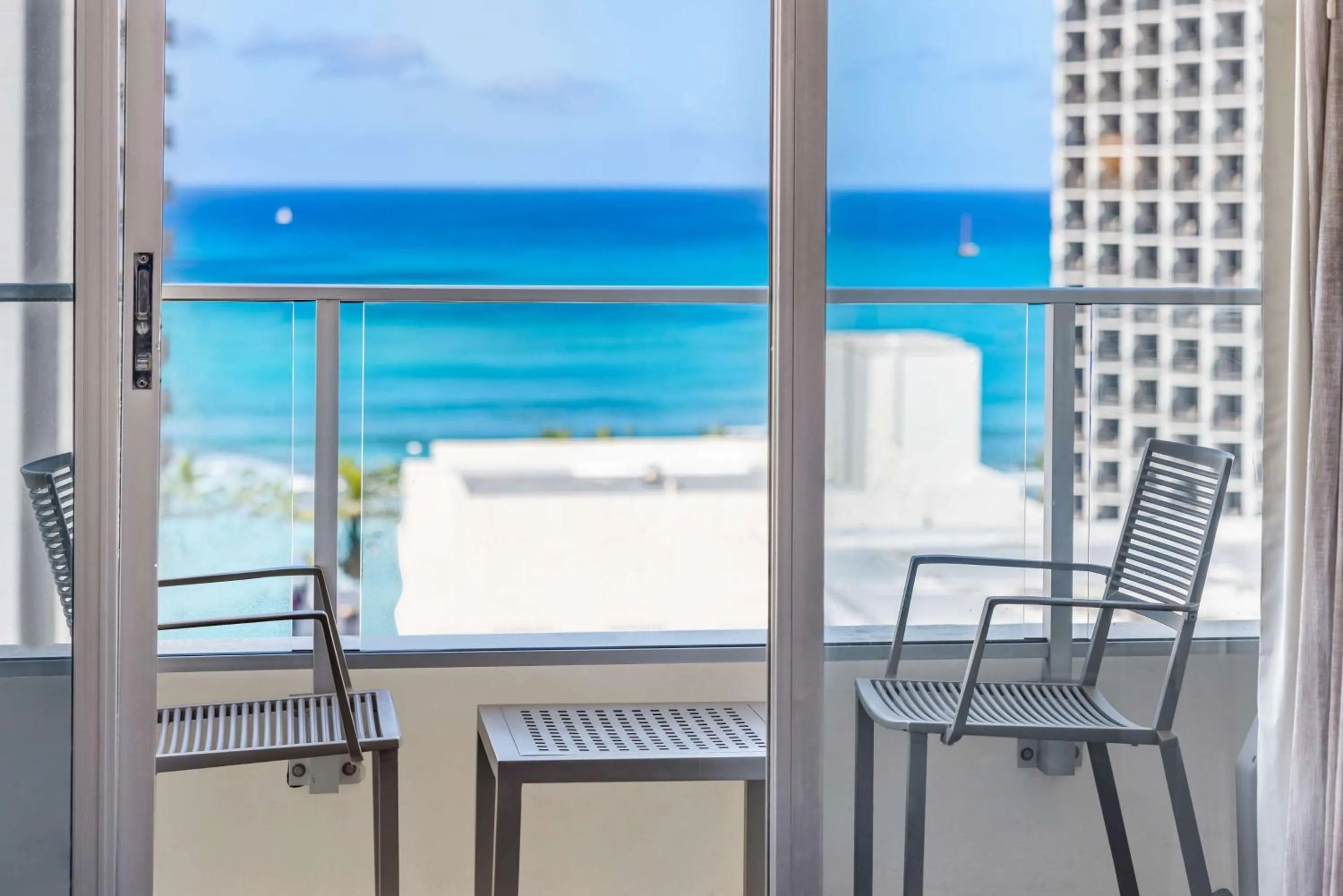 Bedroom in Hyatt Place Waikiki Beach