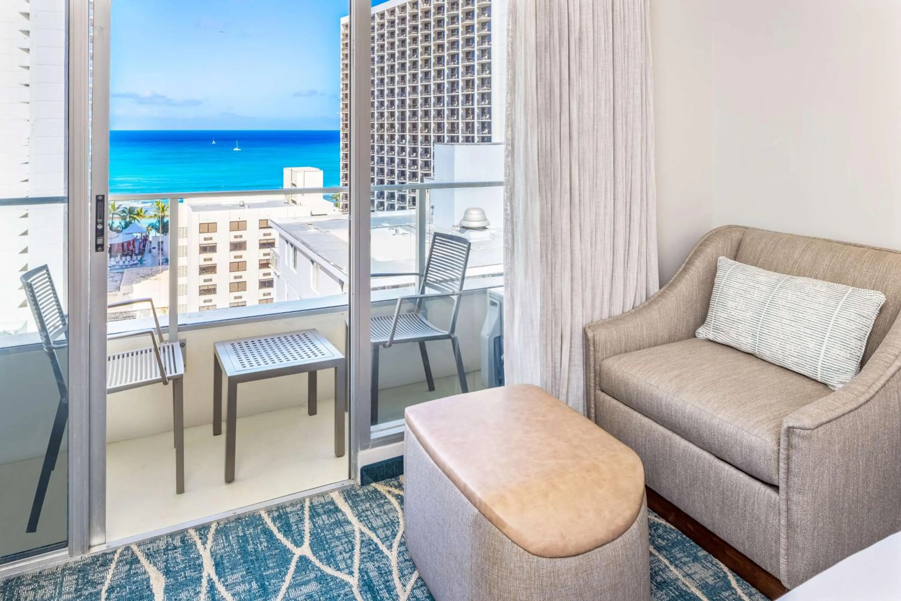 Bedroom in Hyatt Place Waikiki Beach