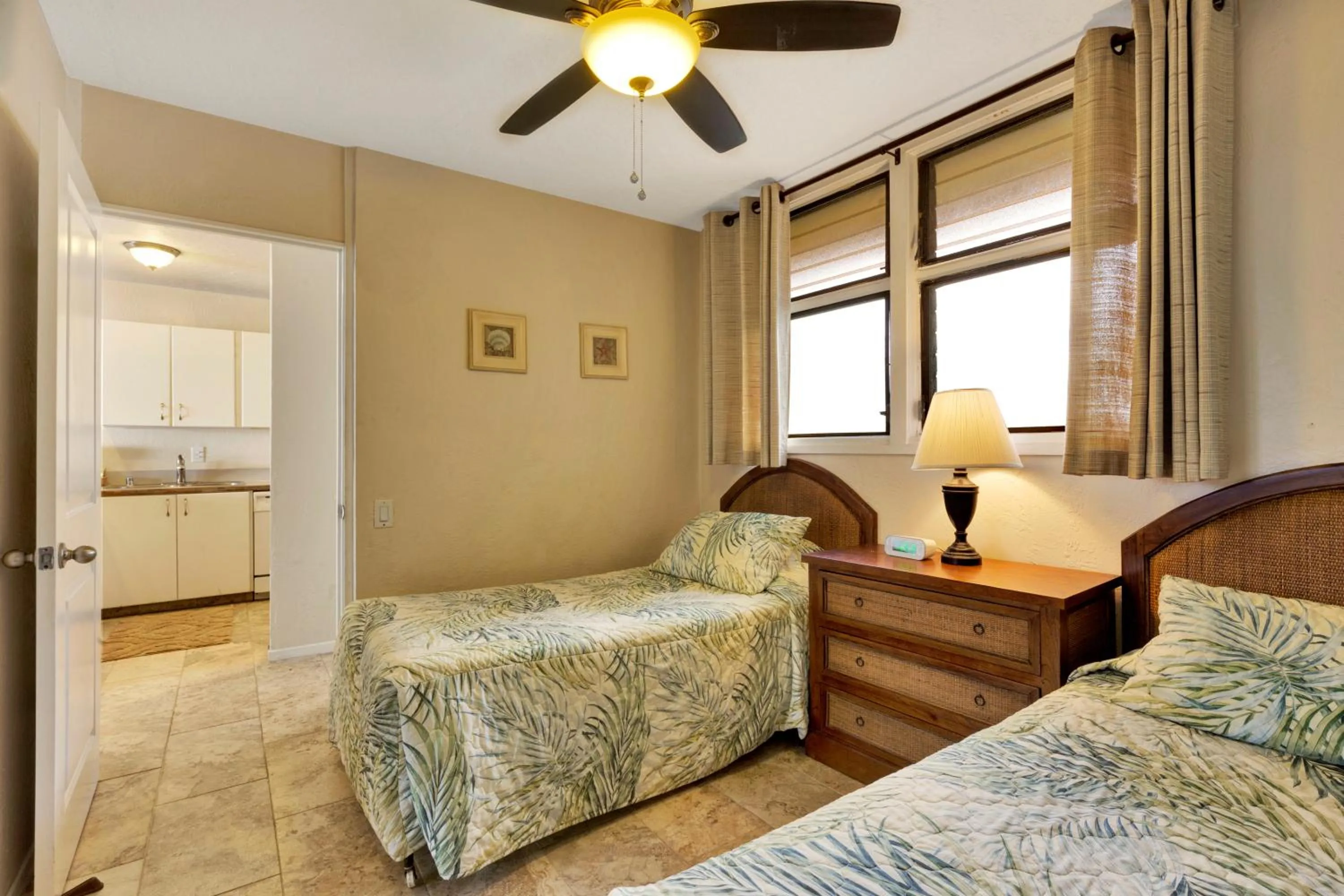 Bedroom, Bed in Castle Kona Bali Kai