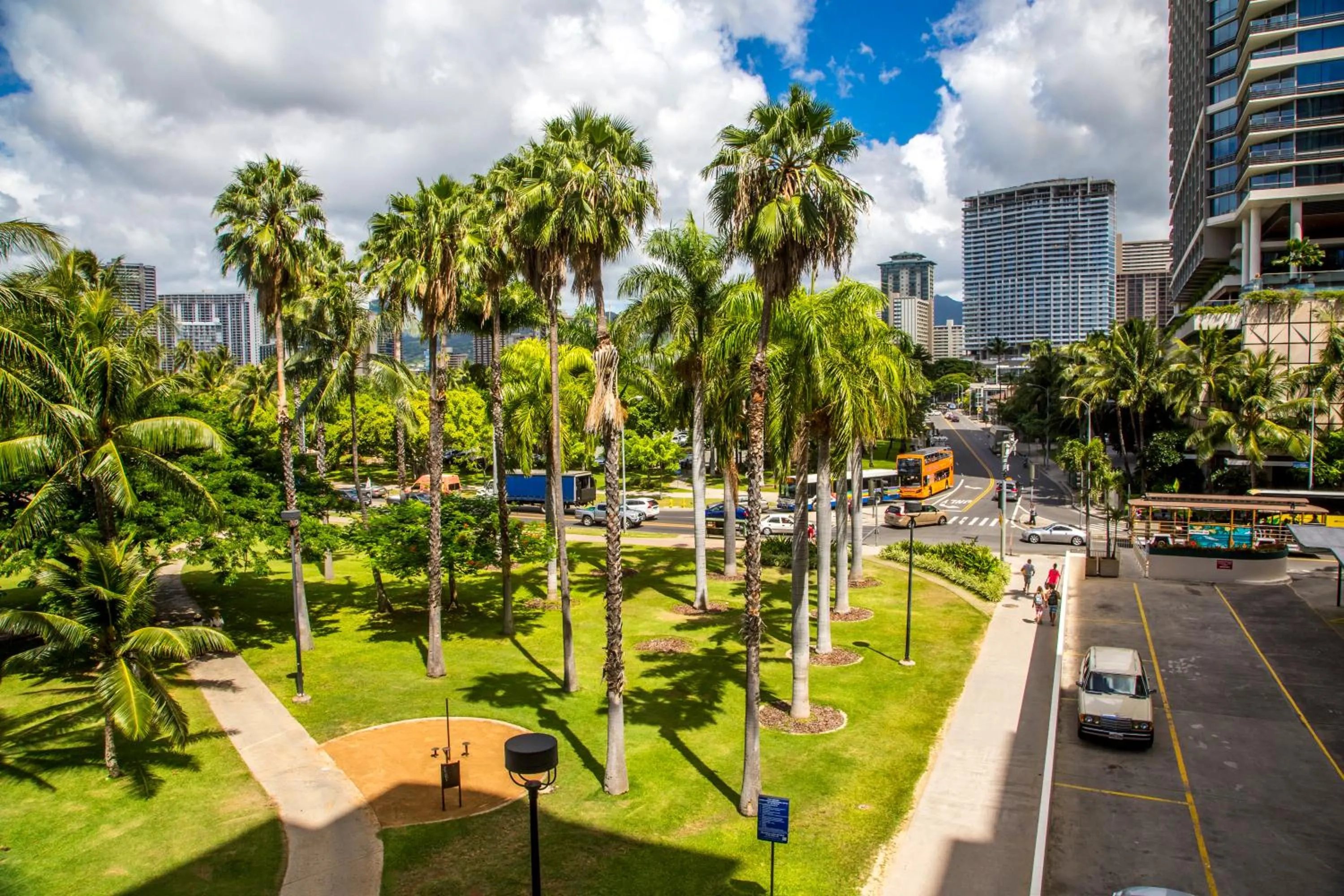 Balcony/Terrace in Castle Waikīkī Shore
