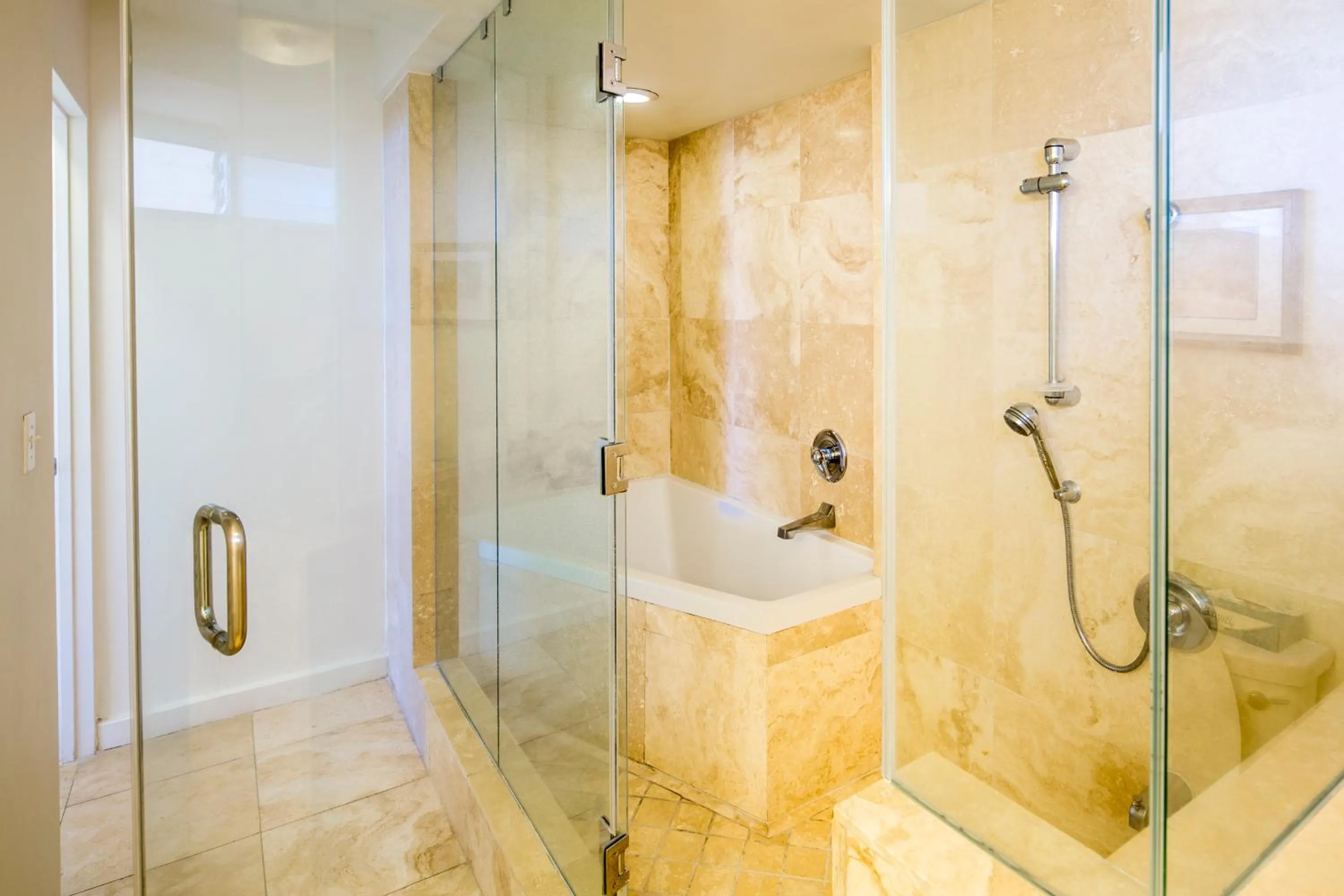 Bathroom in Castle Waikīkī Shore