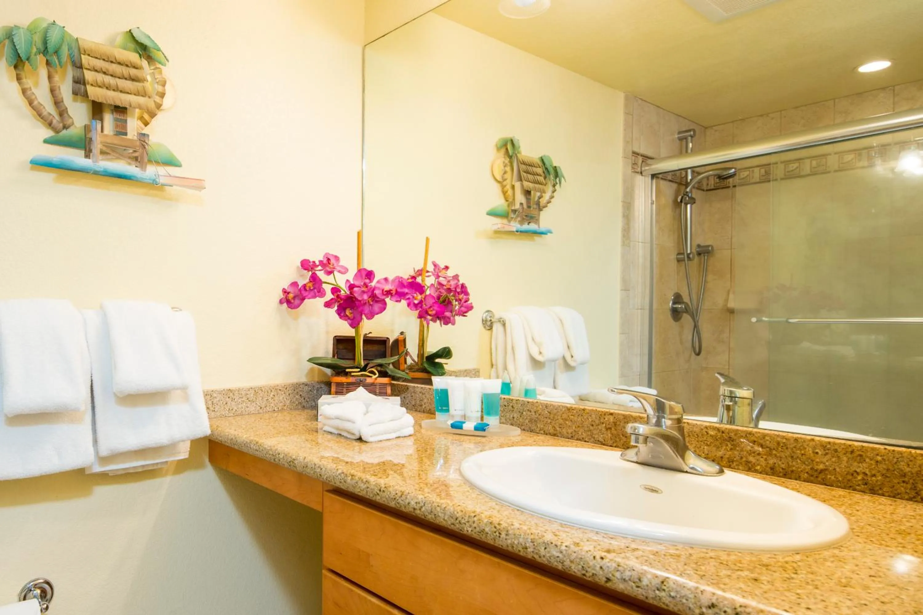 Bathroom in Castle Kama'ole Sands